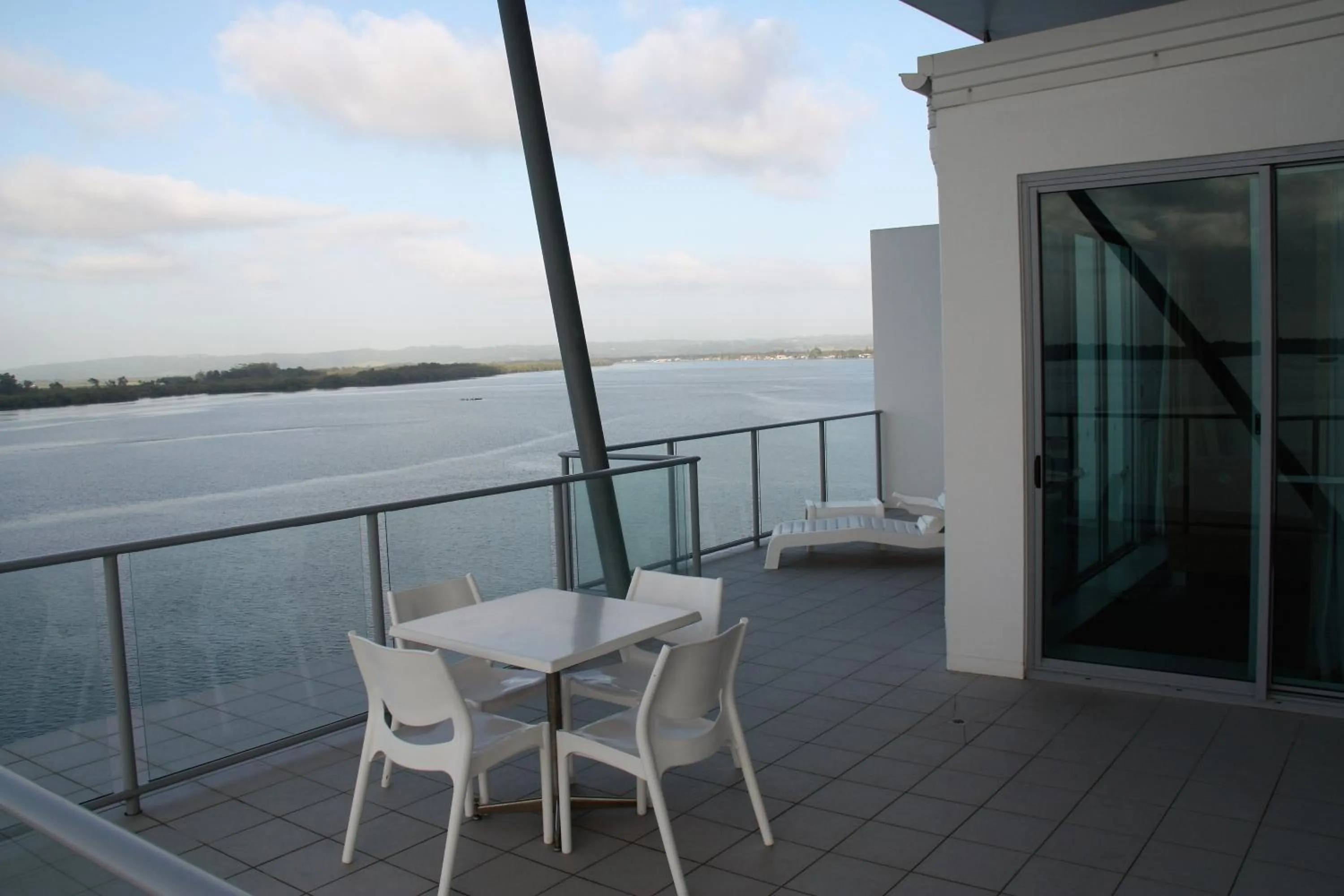 Ramada Hotel & Suites by Wyndham Ballina Byron