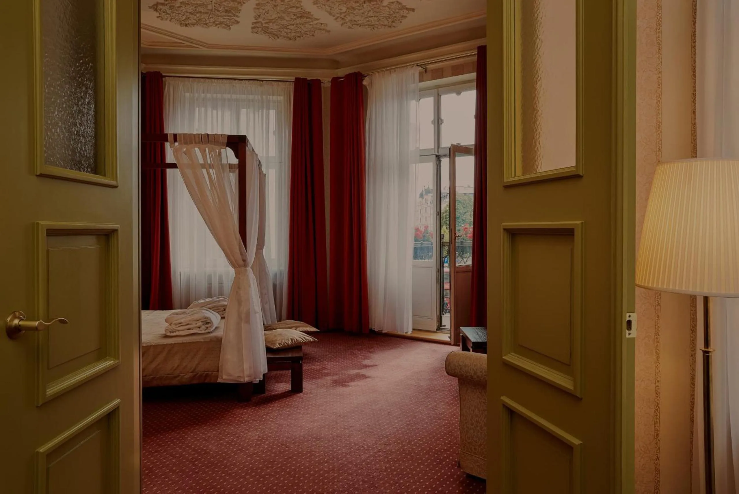 Bed in Monika Centrum Hotels