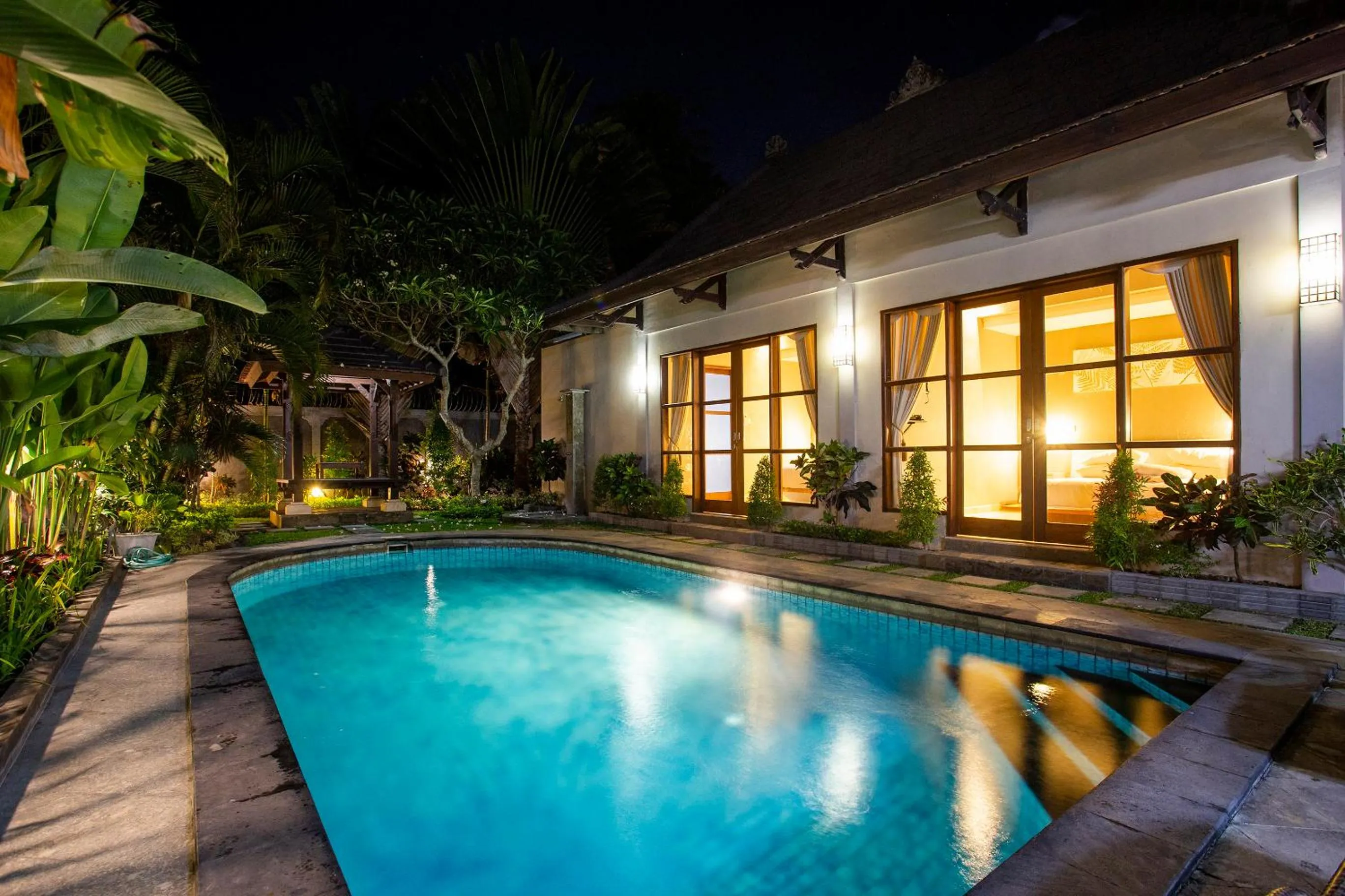 Night in Dura Villas Bali at Kerobokan