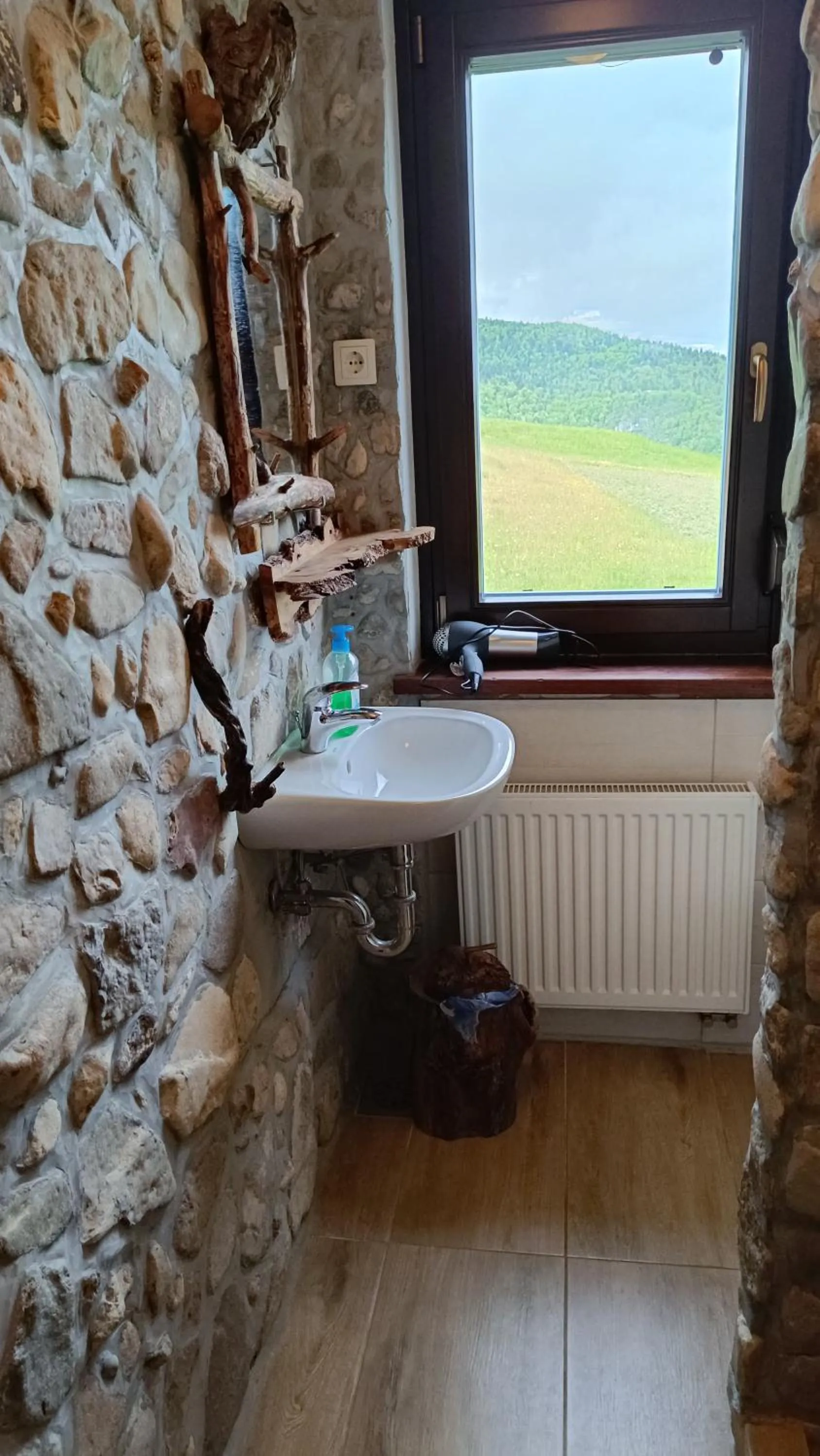 Toilet in Tourist Farm Strle With Great Local Food