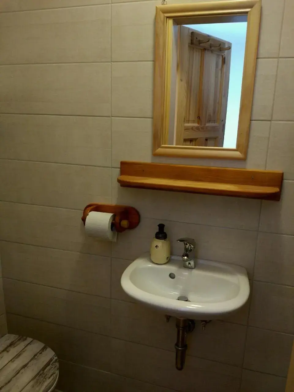 Quadruple Room with Bathroom in Tourist Farm Strle With Great Local Food Quadruple Room with Bathroom in Tourist Farm Strle With Great Local Food