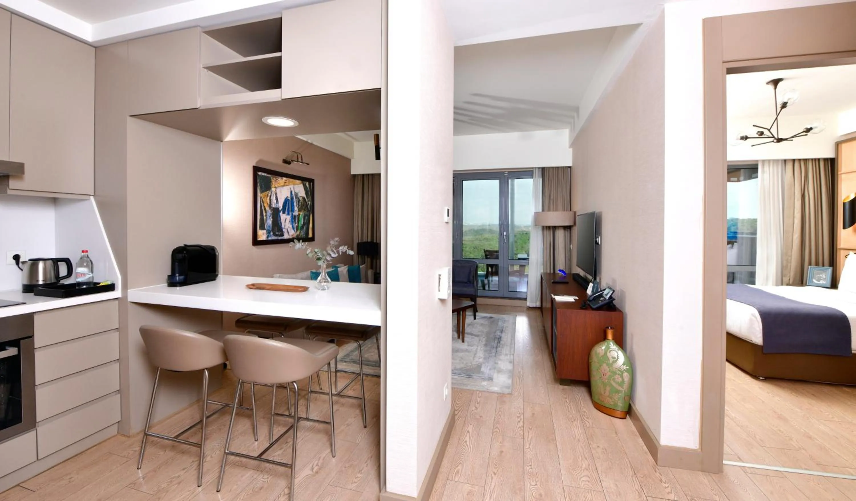 Living room, Bed in Somerset Maslak Istanbul