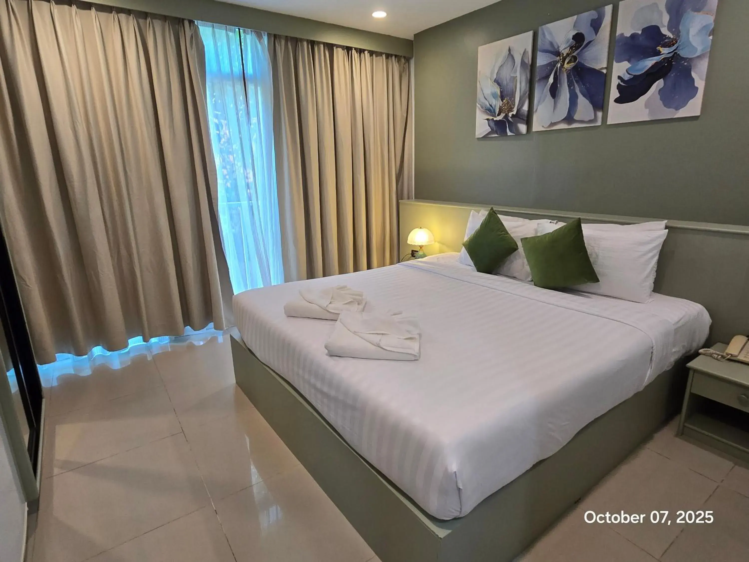 Superior Double or Twin Room in Modern Living Residence Superior Double or Twin Room in Modern Living Residence