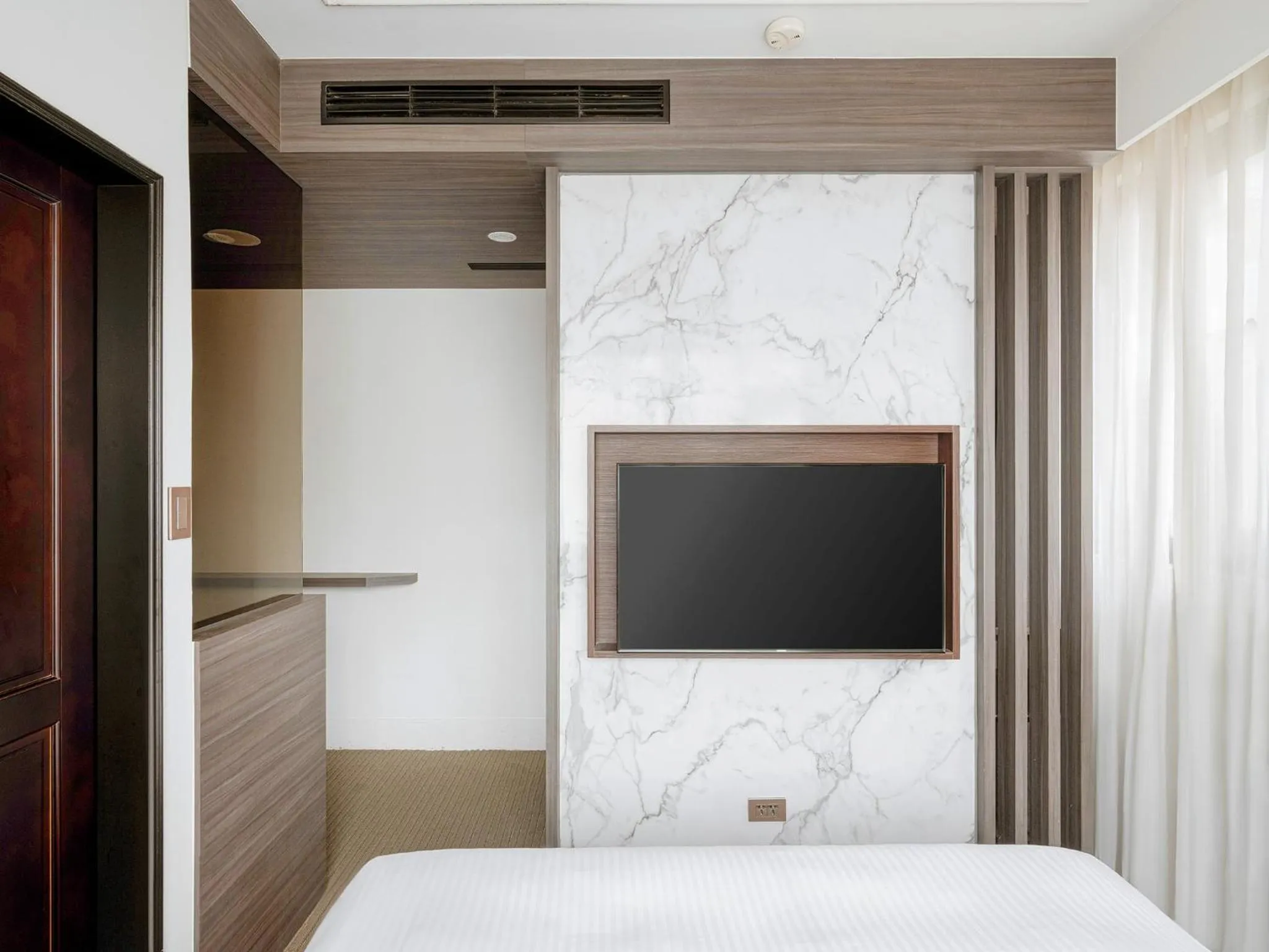 Photo of the whole room, Bed in Dream Mansion Hotel