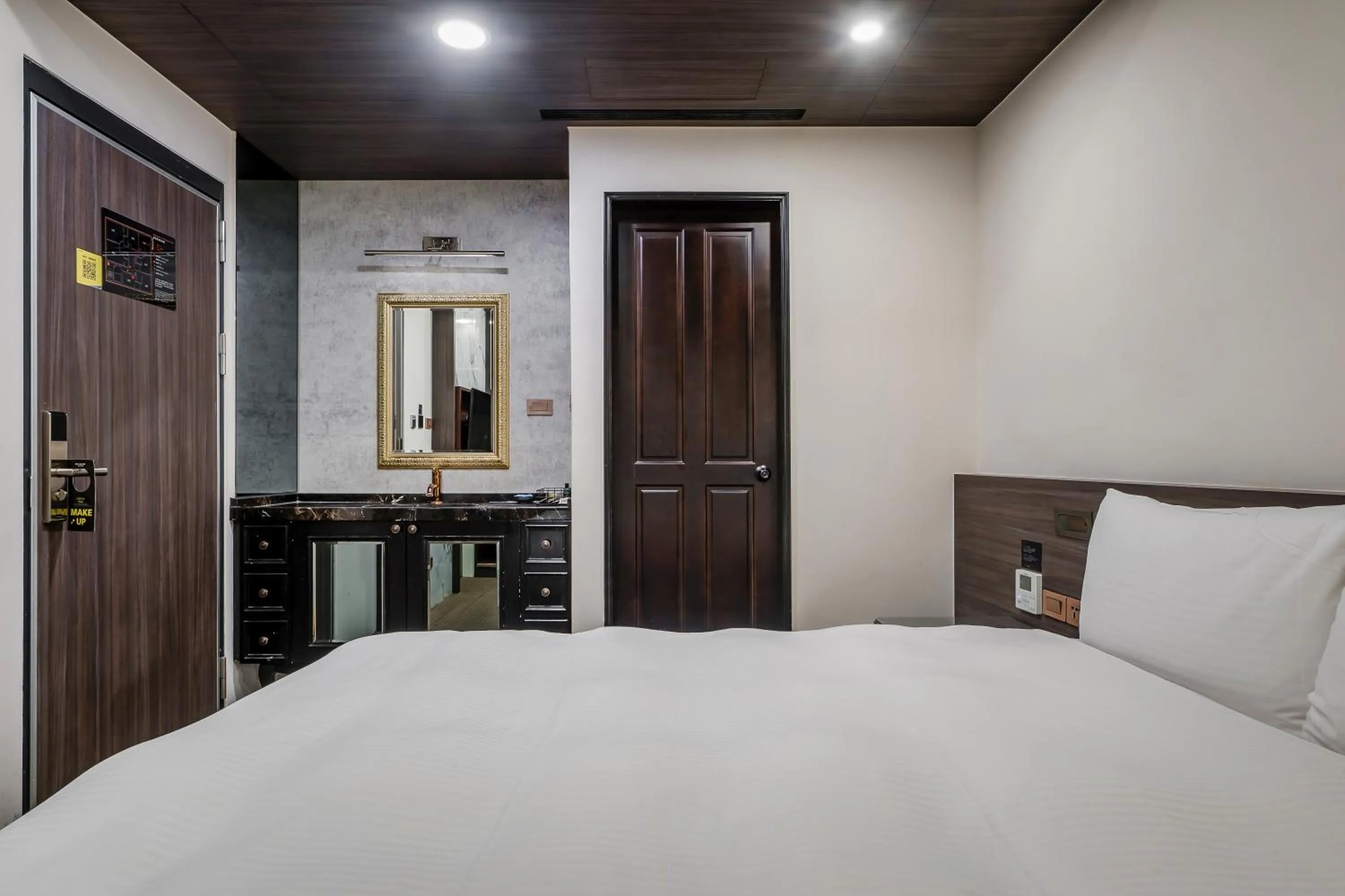 Bed in Dream Mansion Hotel