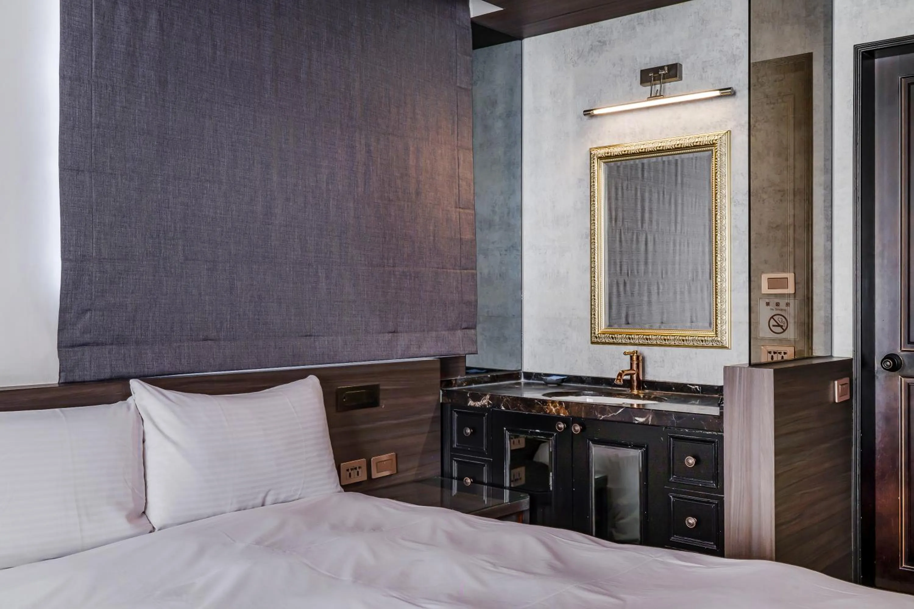 Bed in Dream Mansion Hotel