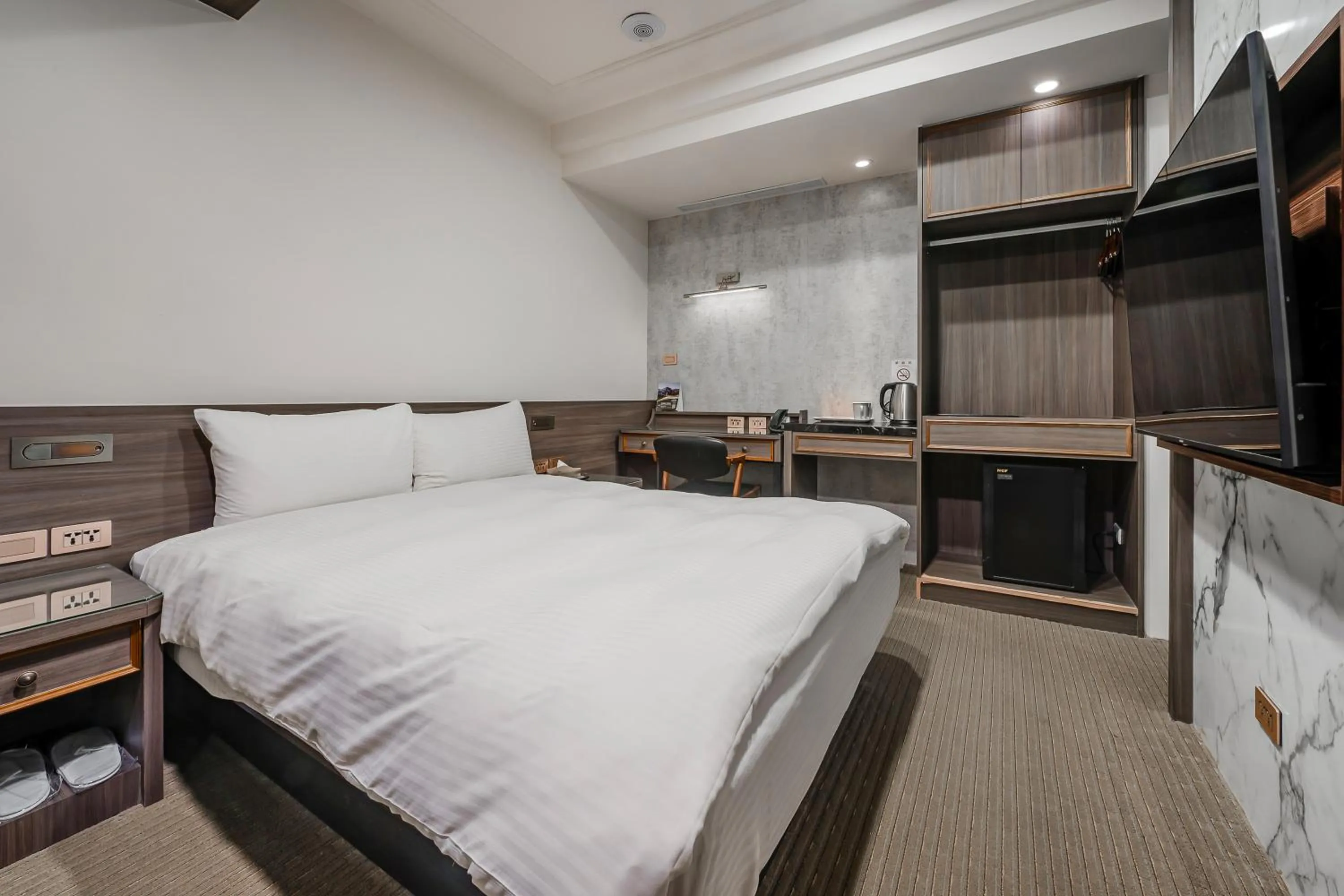 Bed in Dream Mansion Hotel