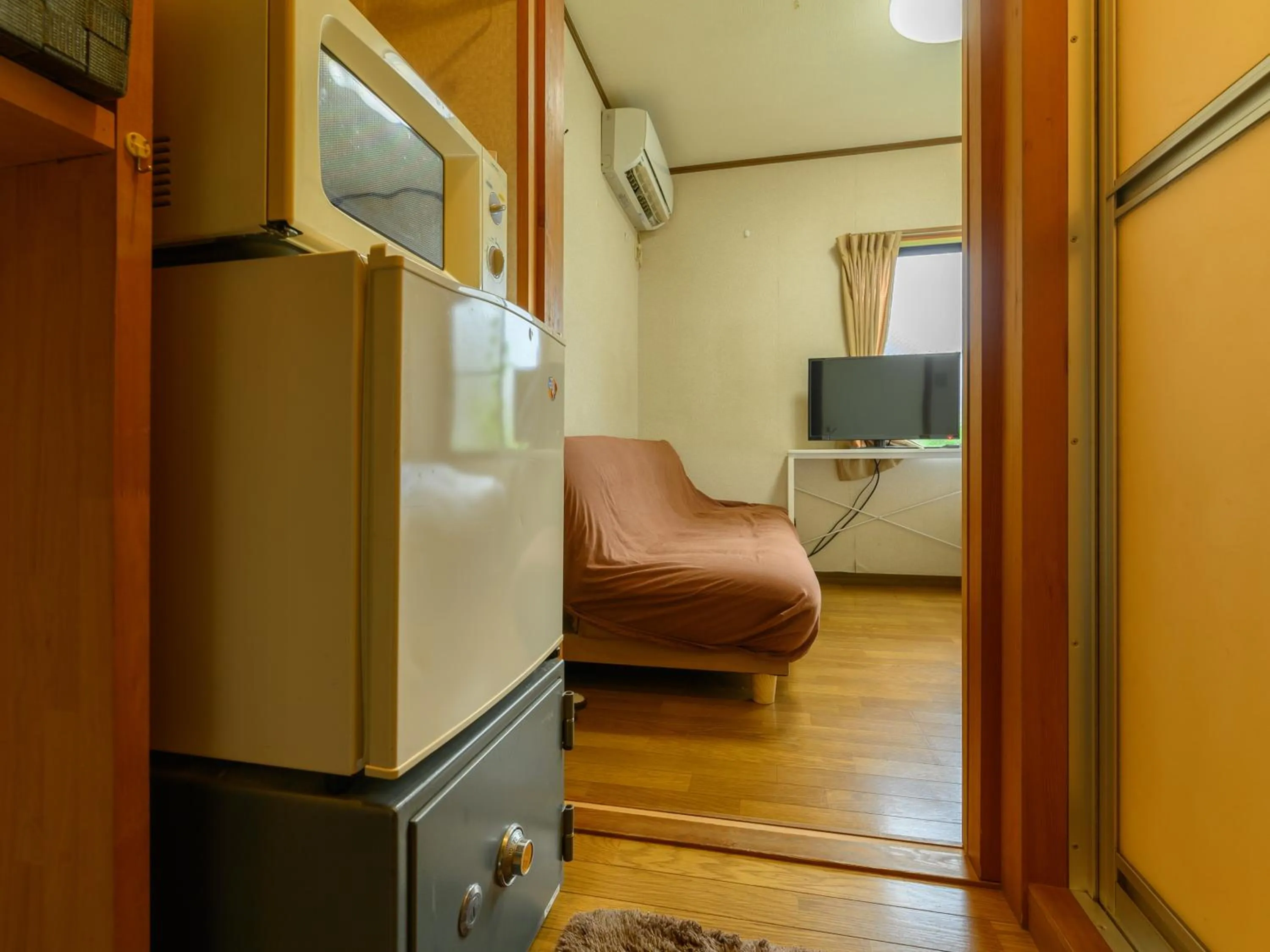 TV and multimedia in Tabist Tatsumi Business Hotel Matsusaka