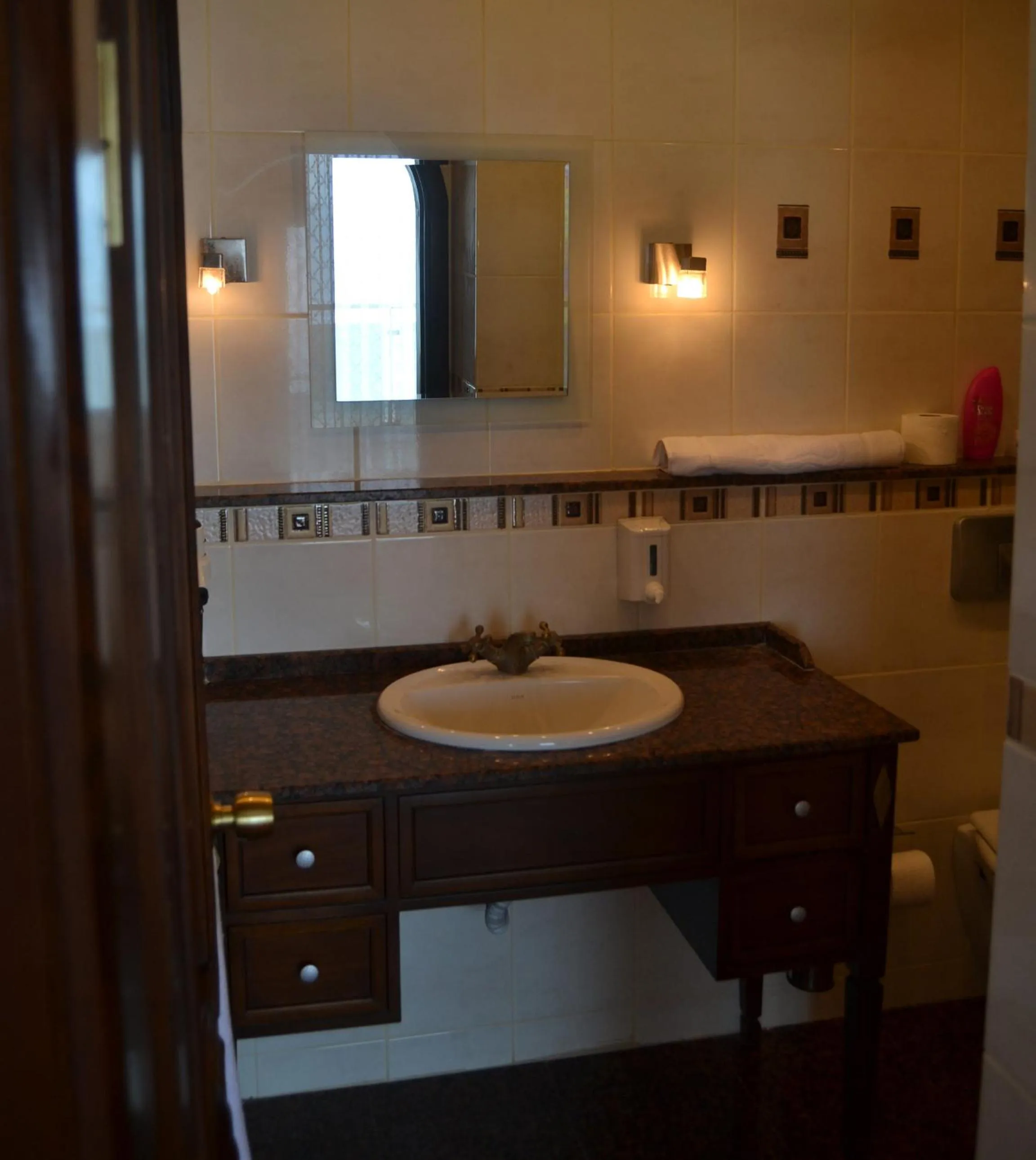 Bathroom in Hotel Deniz Eceabat