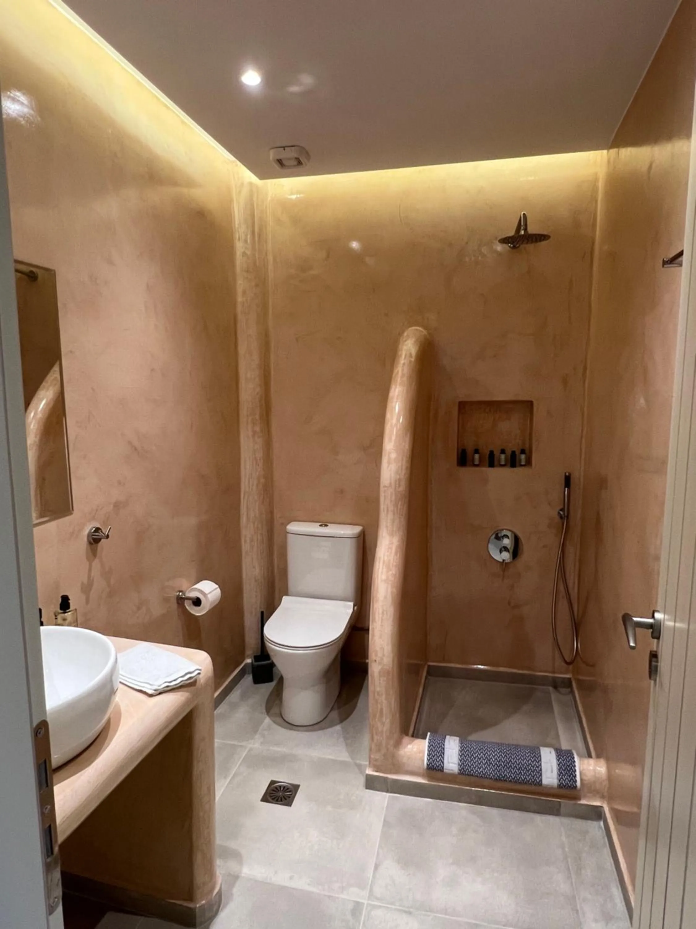 Alidian bay Suites Leros