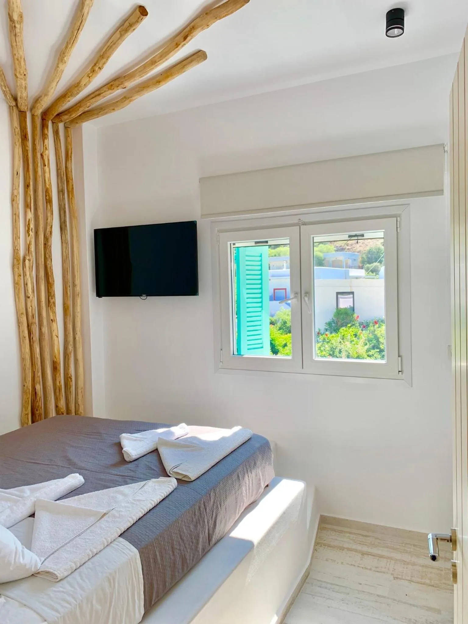 Bed in Alidian bay Suites Leros