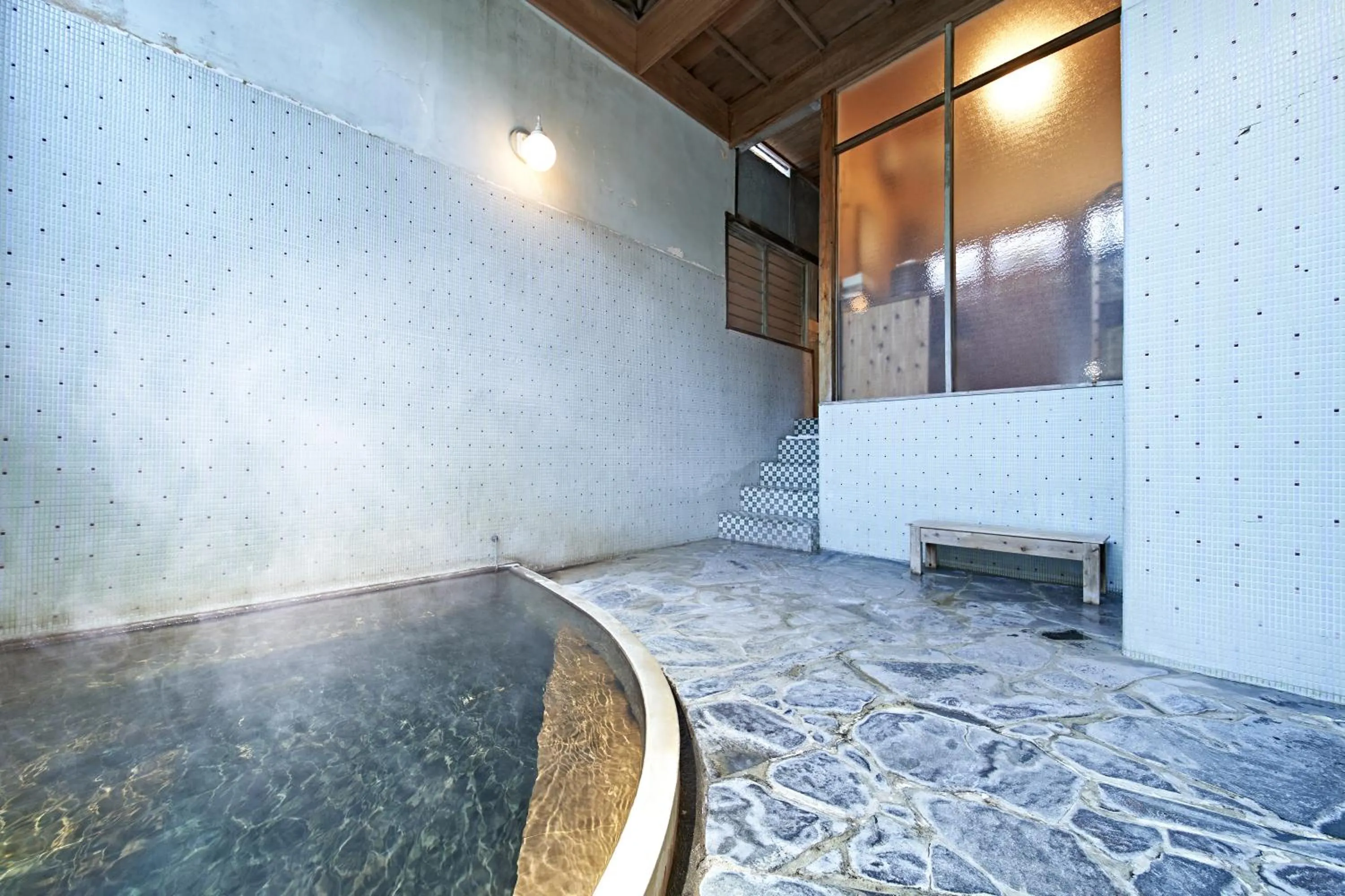 Hot Spring Bath in Yamada Bessou くつろぎの温泉宿 山田別荘