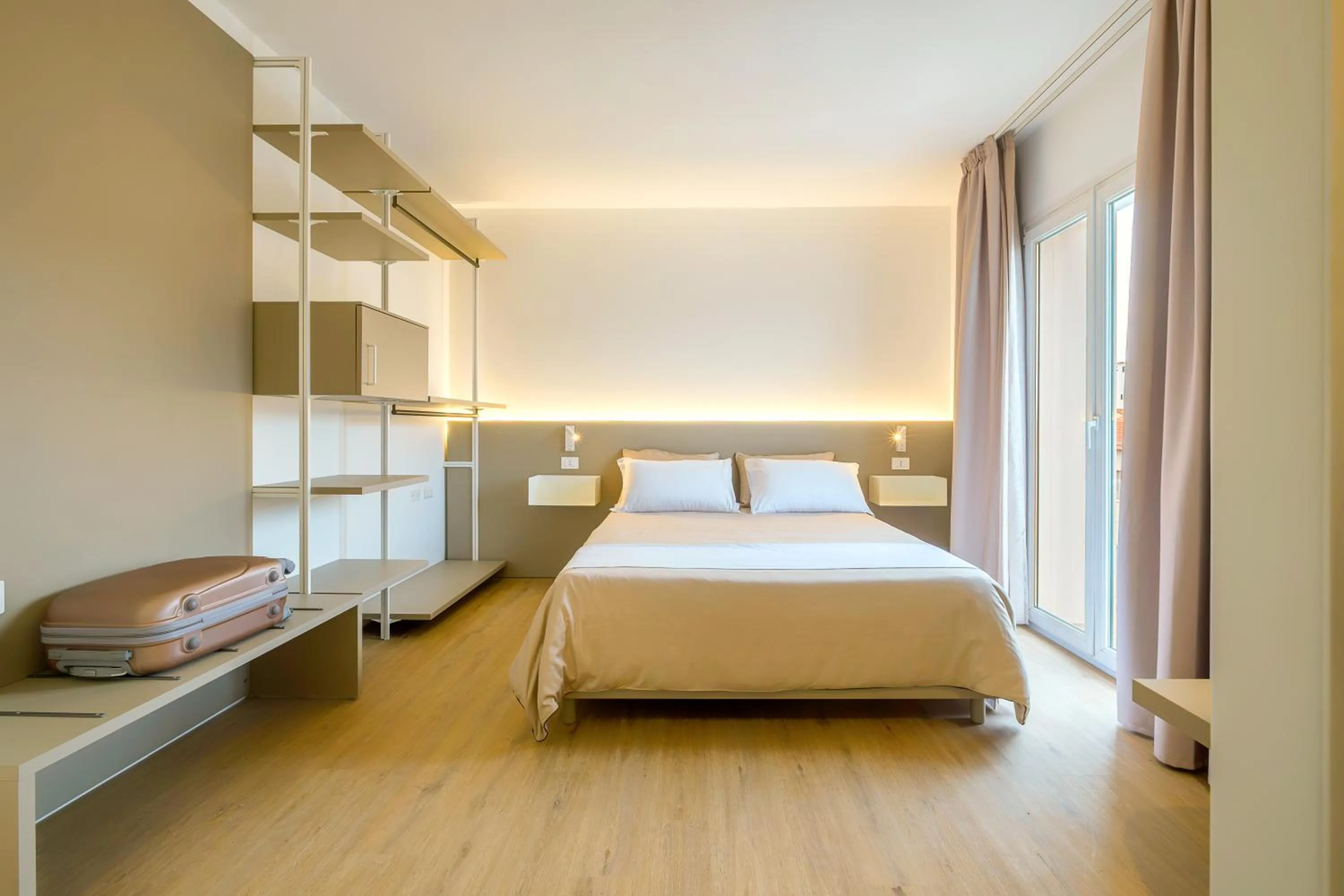 Photo of the whole room, Bed in Hotel Solki