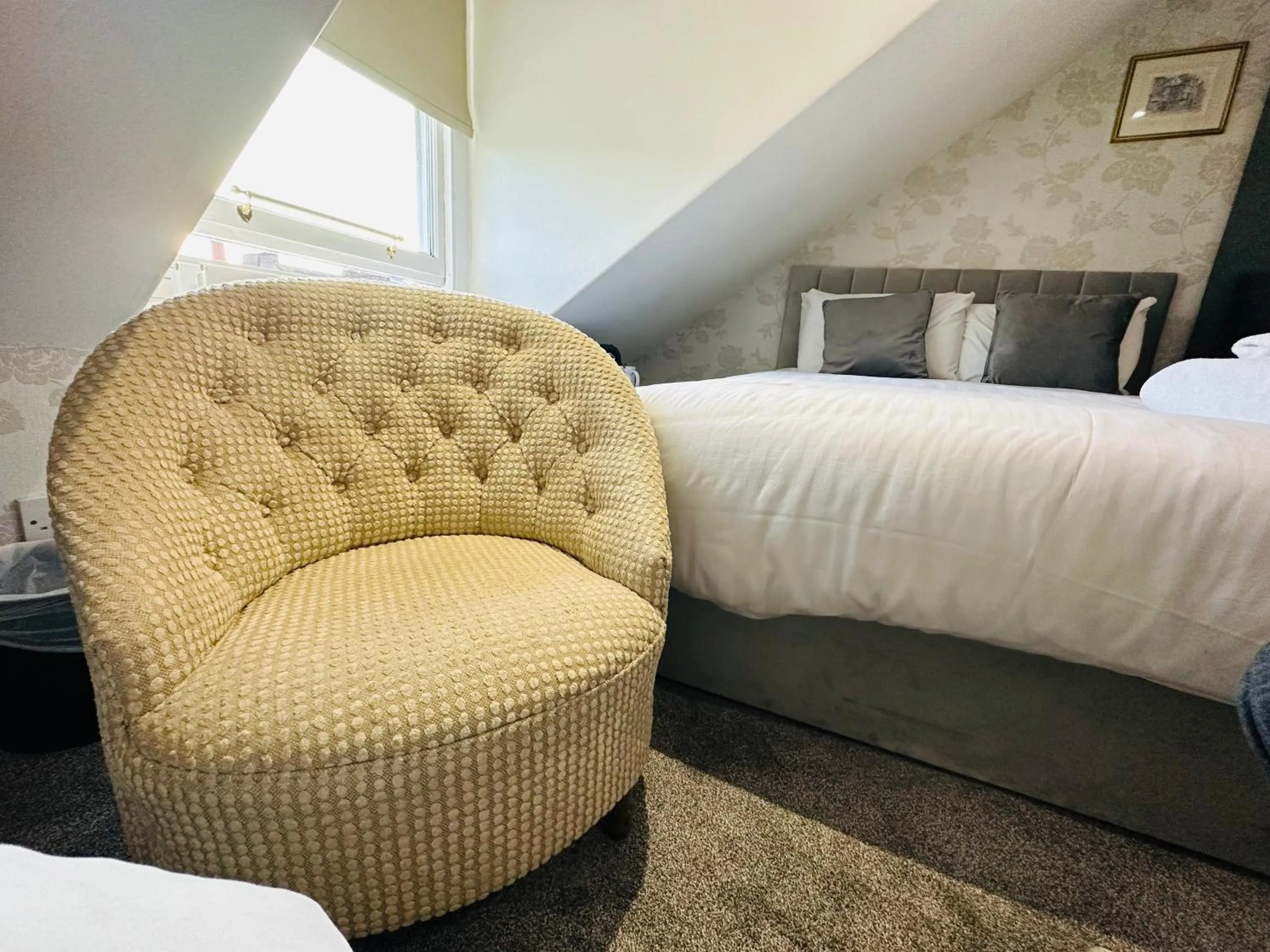 Bed in Abbotsford Guest House