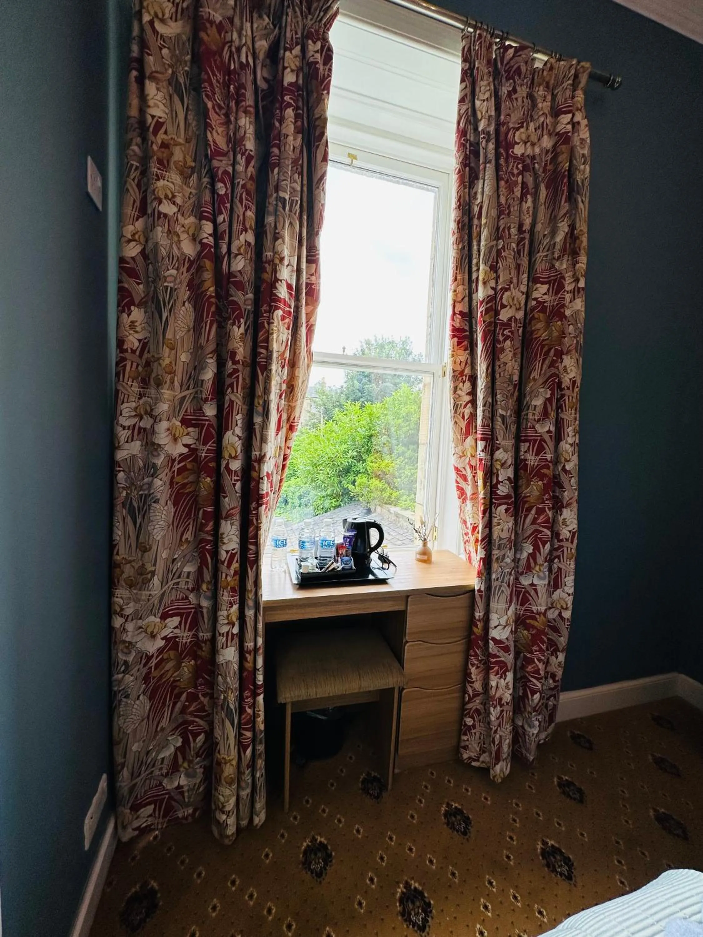 Bed in Abbotsford Guest House