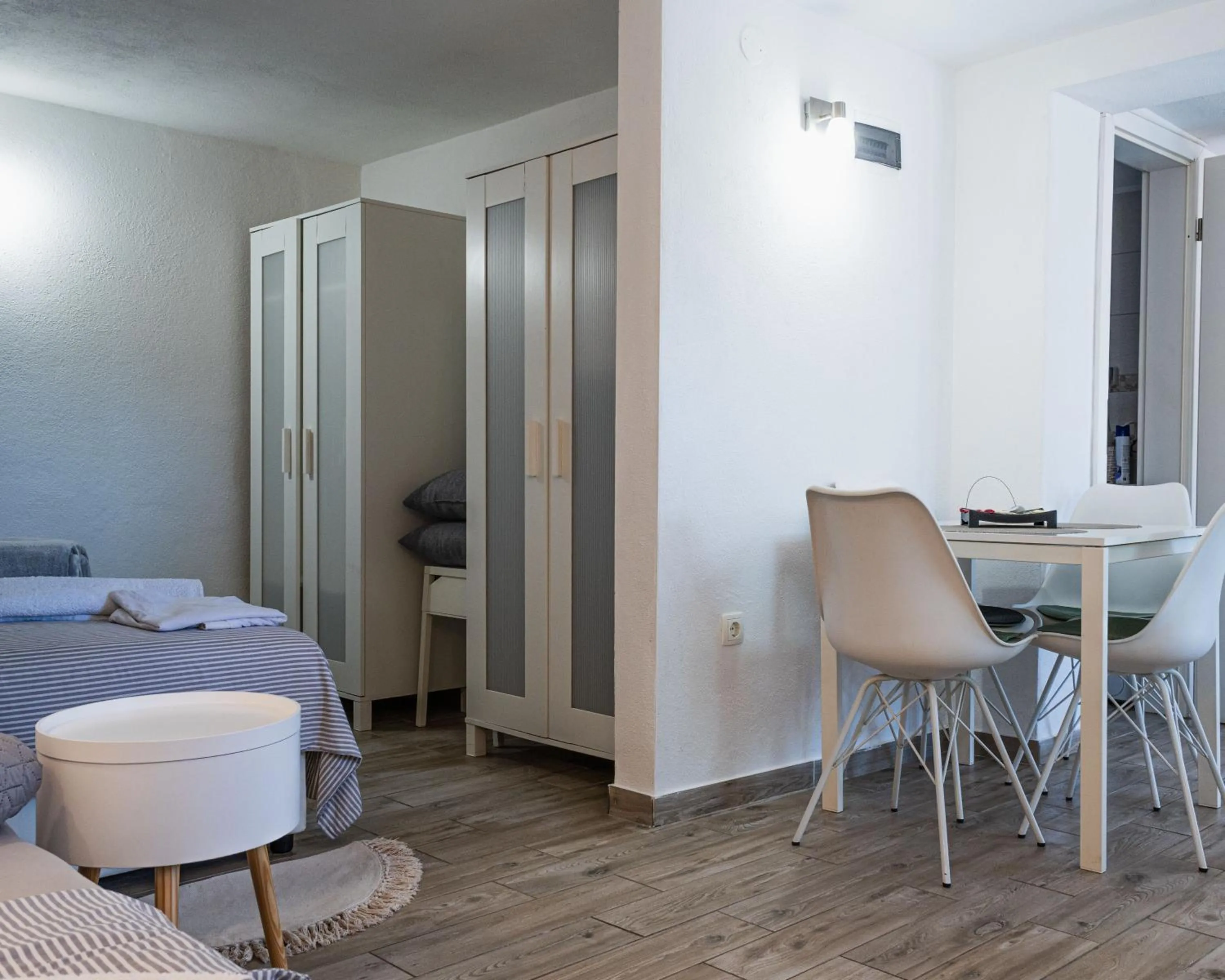 Apartment Ban