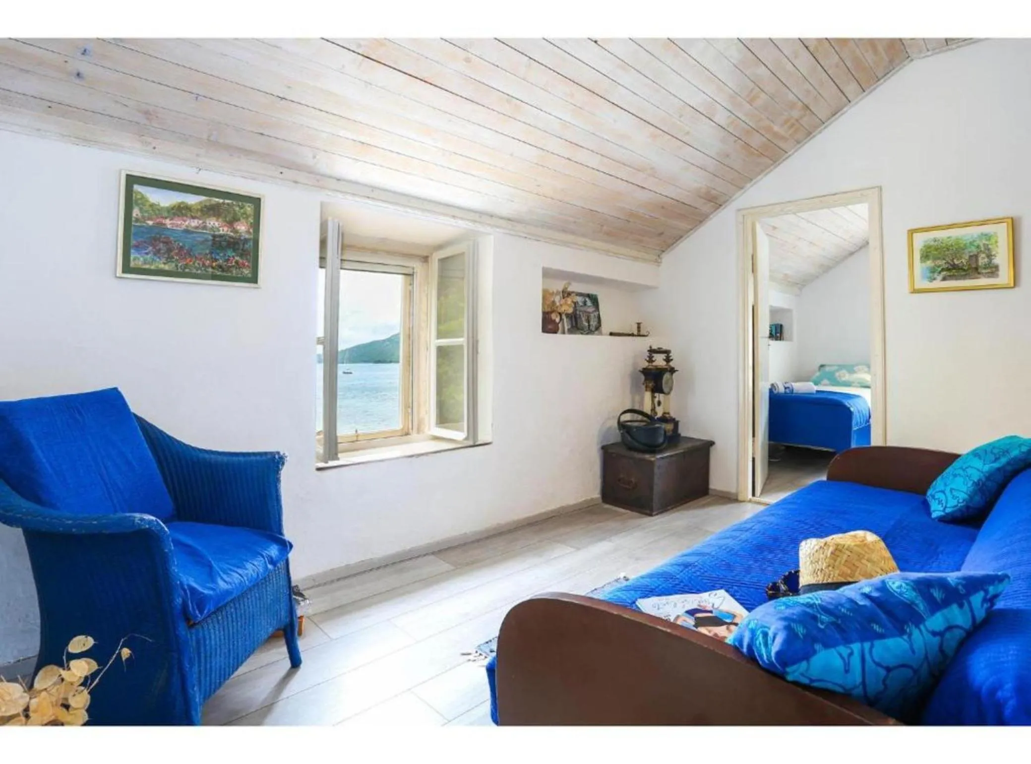 Lobby or reception in Seaside Holiday Home Andrija