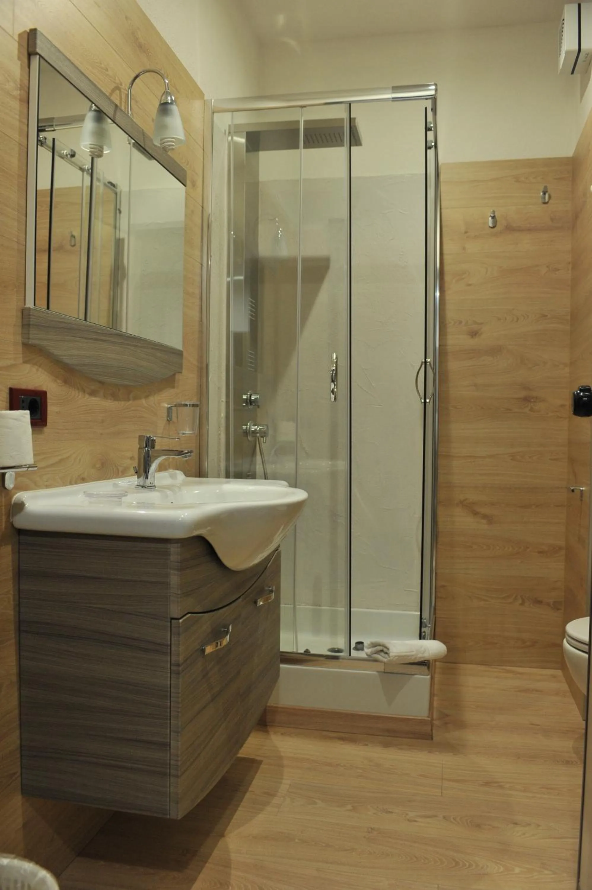 Bathroom in Hotel Theotokos