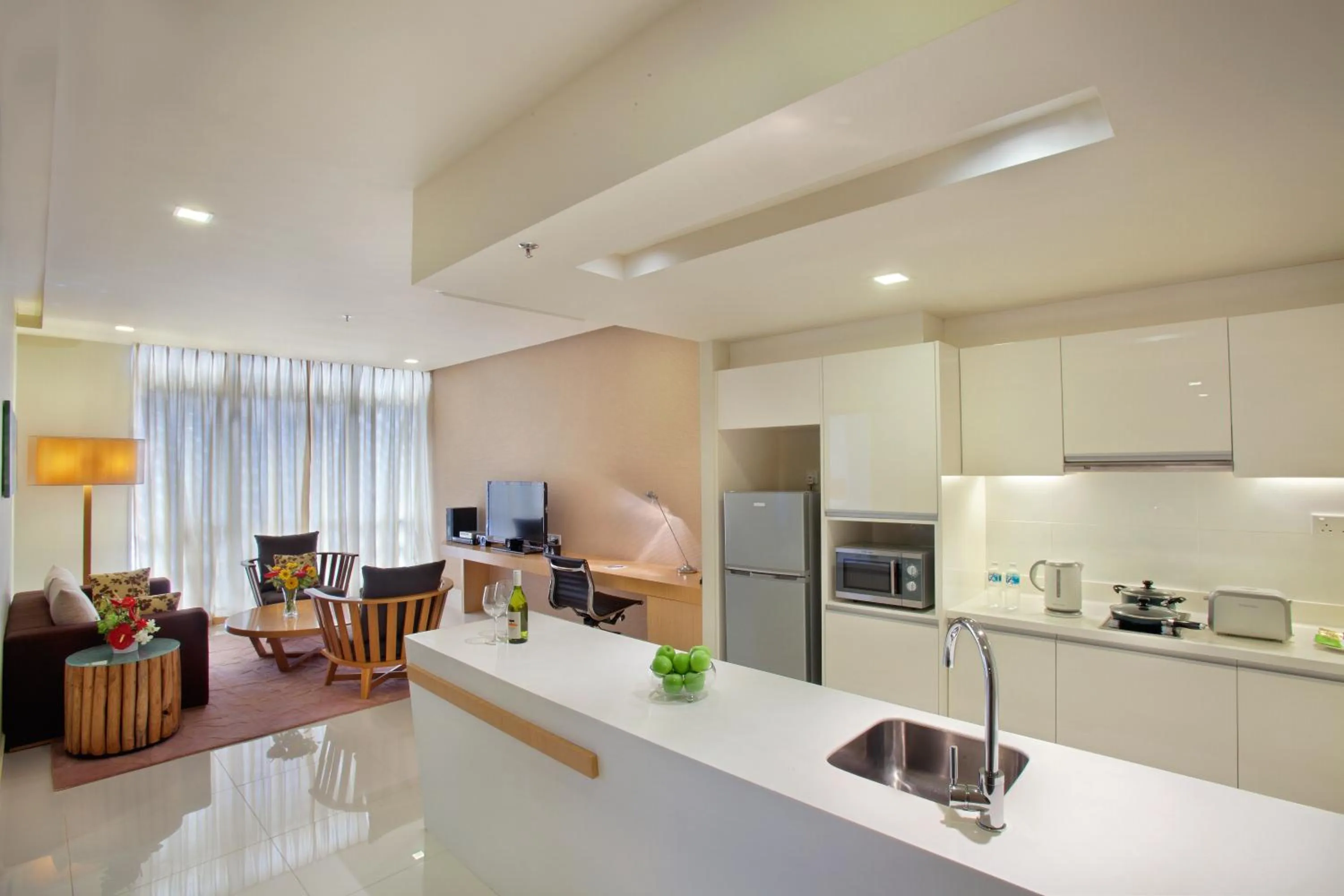 Kitchen or kitchenette in PARKROYAL Serviced Suites Kuala Lumpur