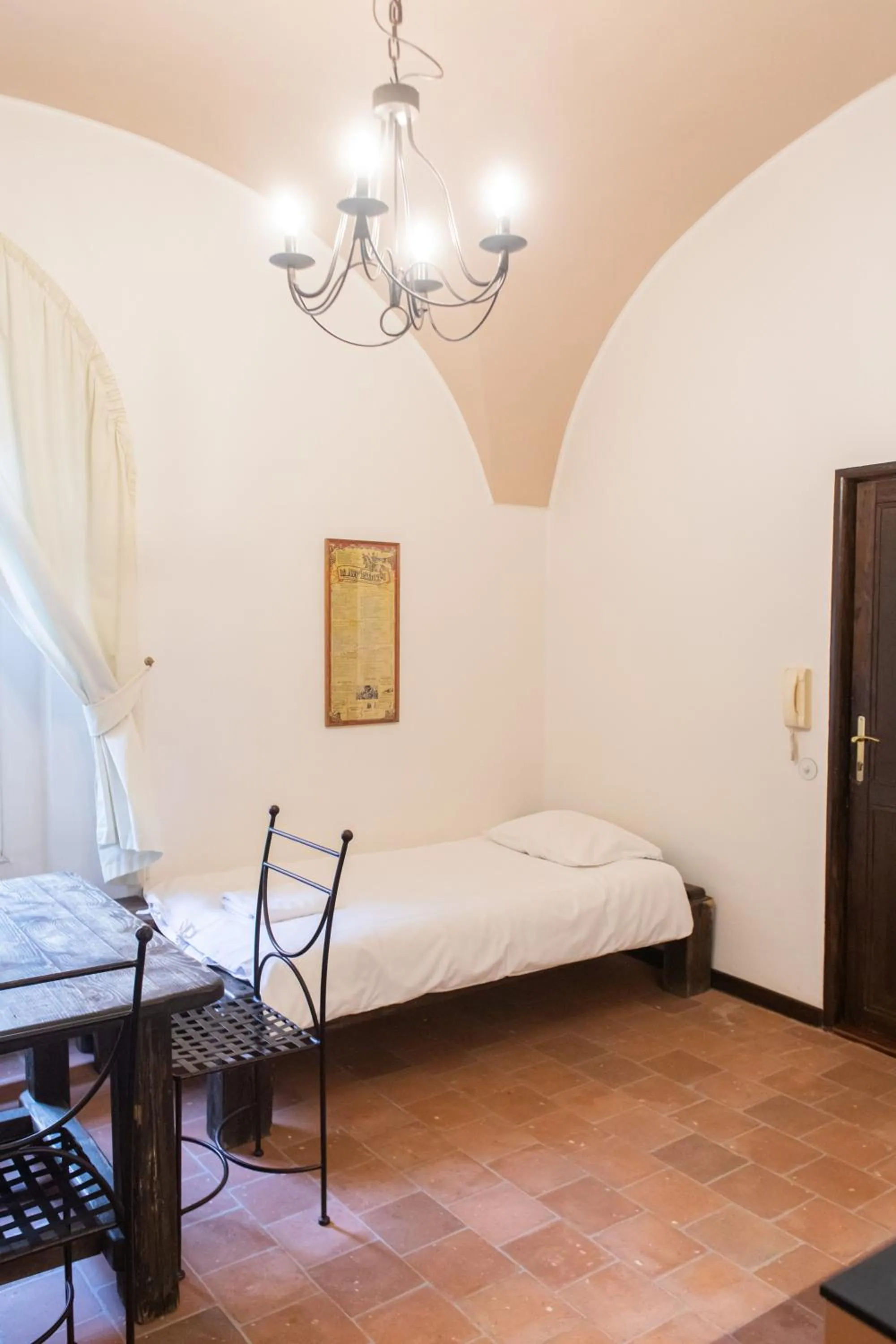 Bed in Residence Thunovska