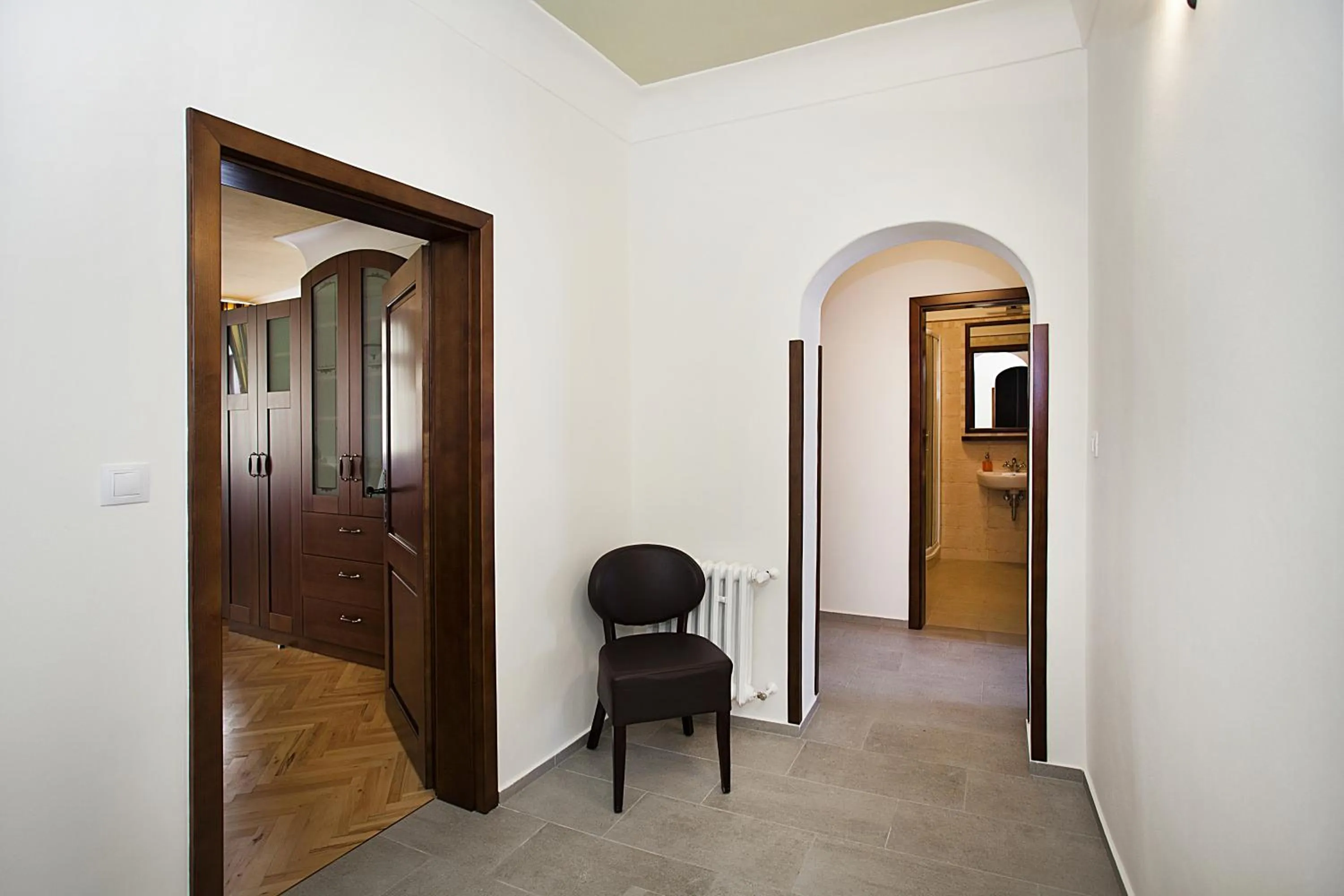 Other in Residence Thunovska