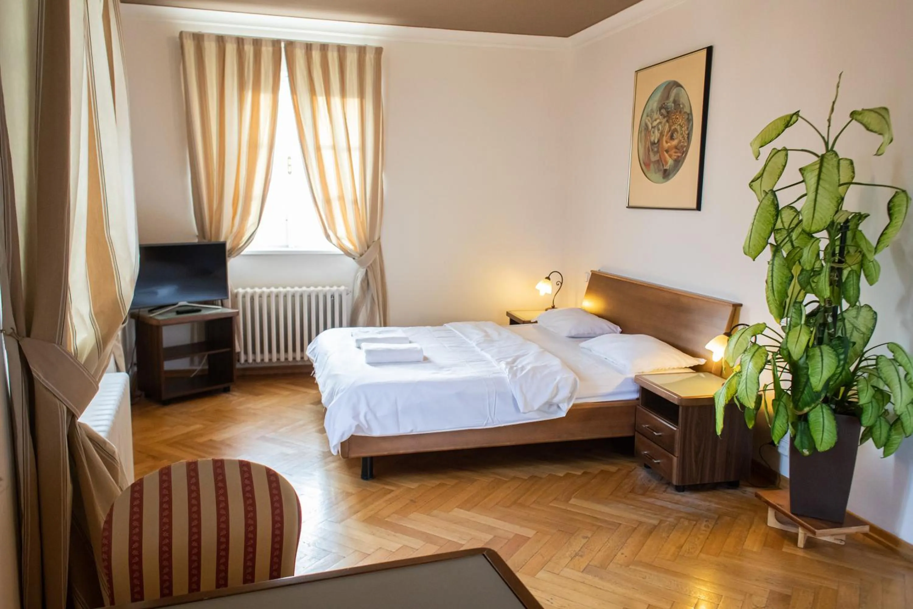 Bedroom, Bed in Residence Thunovska