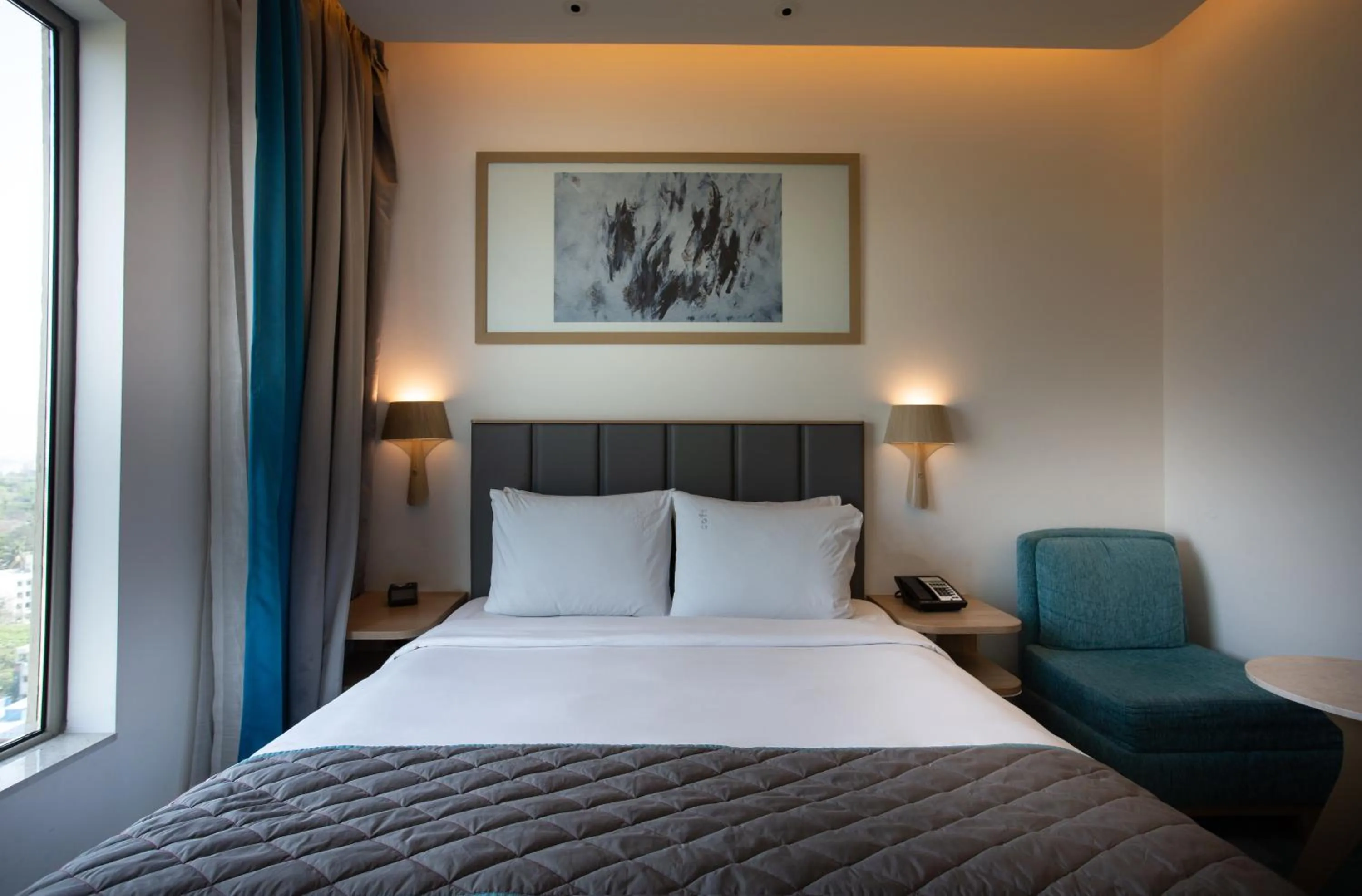 Bed in Holiday Inn Bengaluru Racecourse by IHG