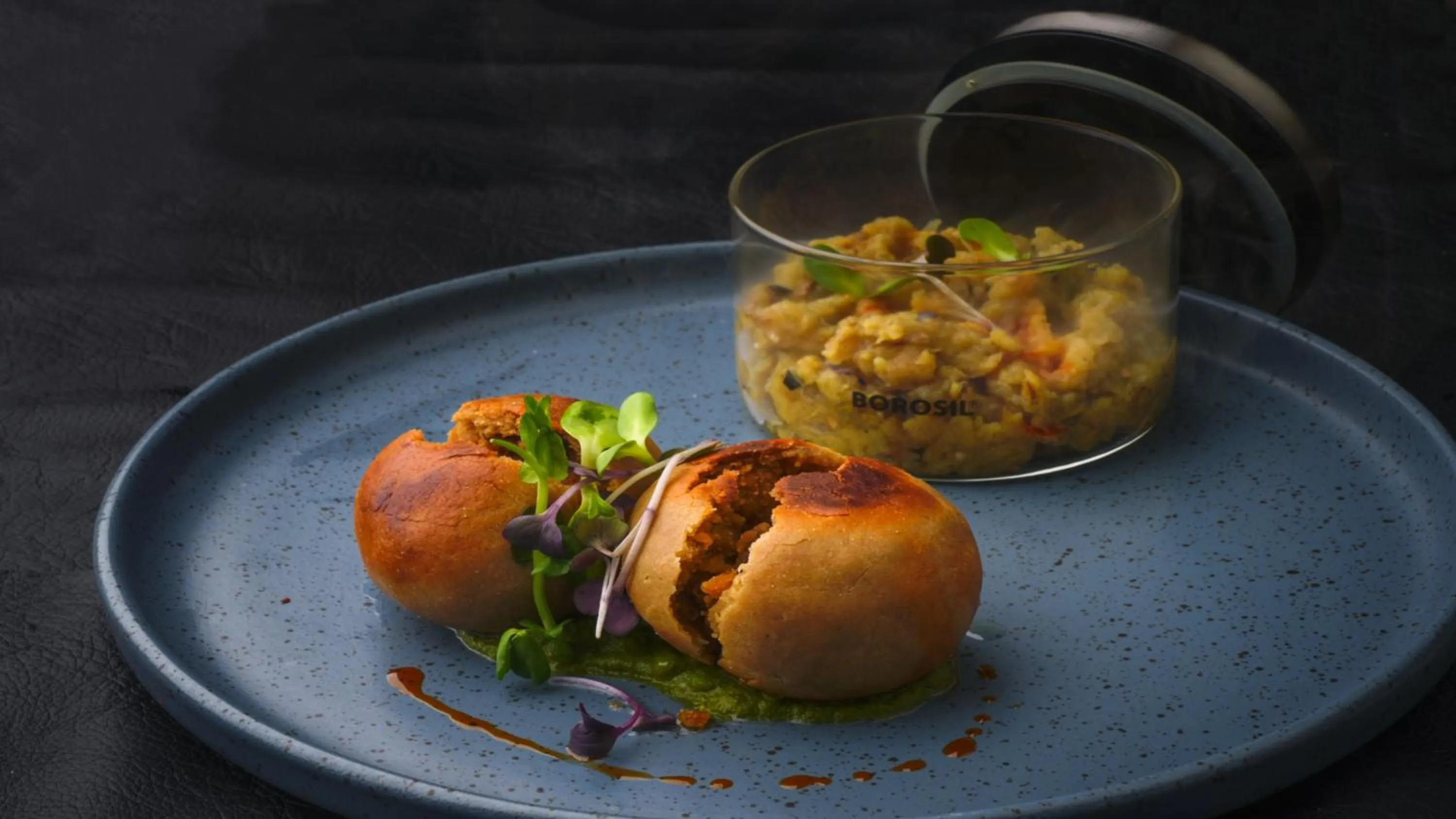 Restaurant/places to eat in Holiday Inn Bengaluru Racecourse by IHG