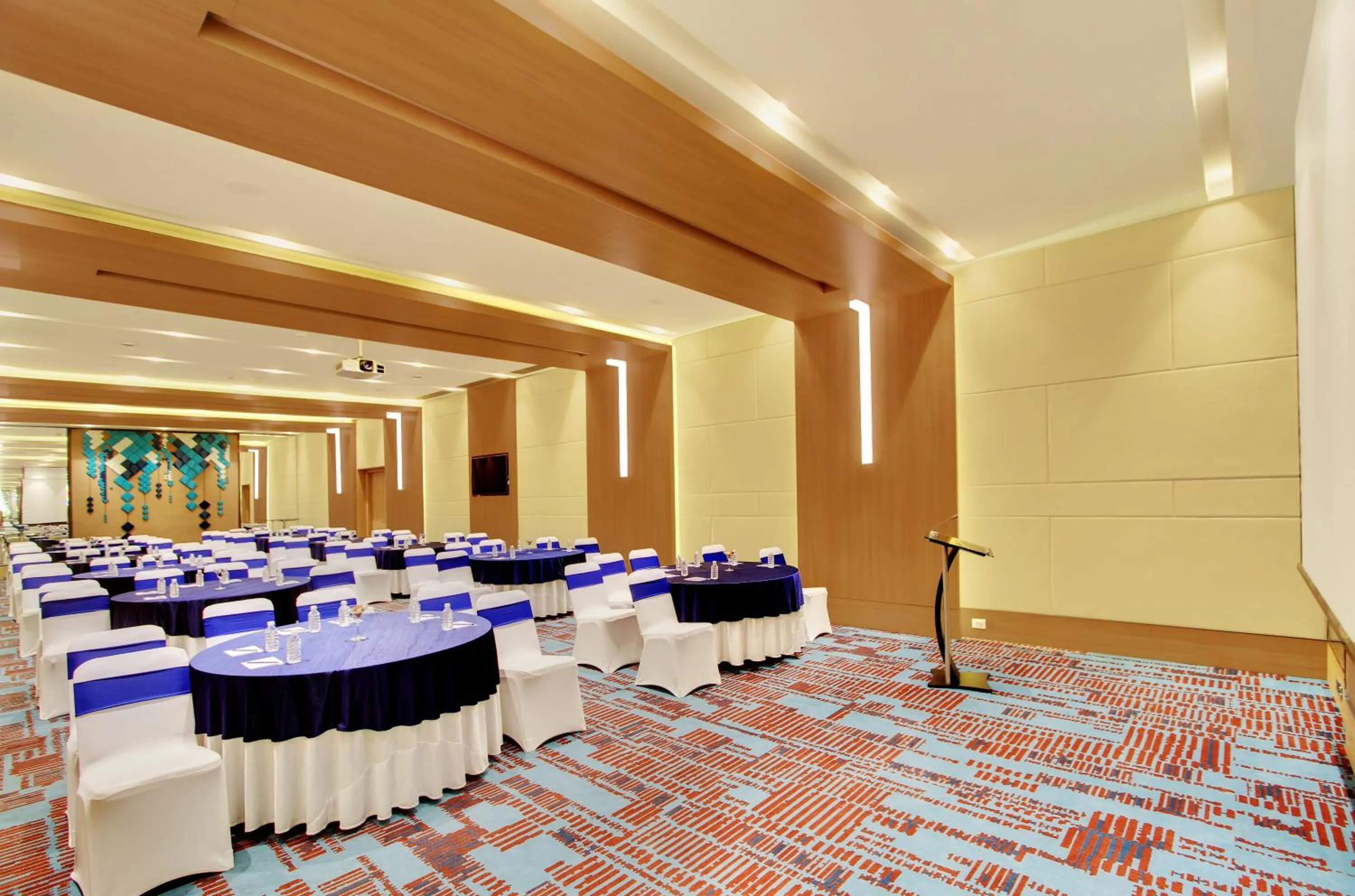 Banquet/Function facilities in Holiday Inn Bengaluru Racecourse by IHG