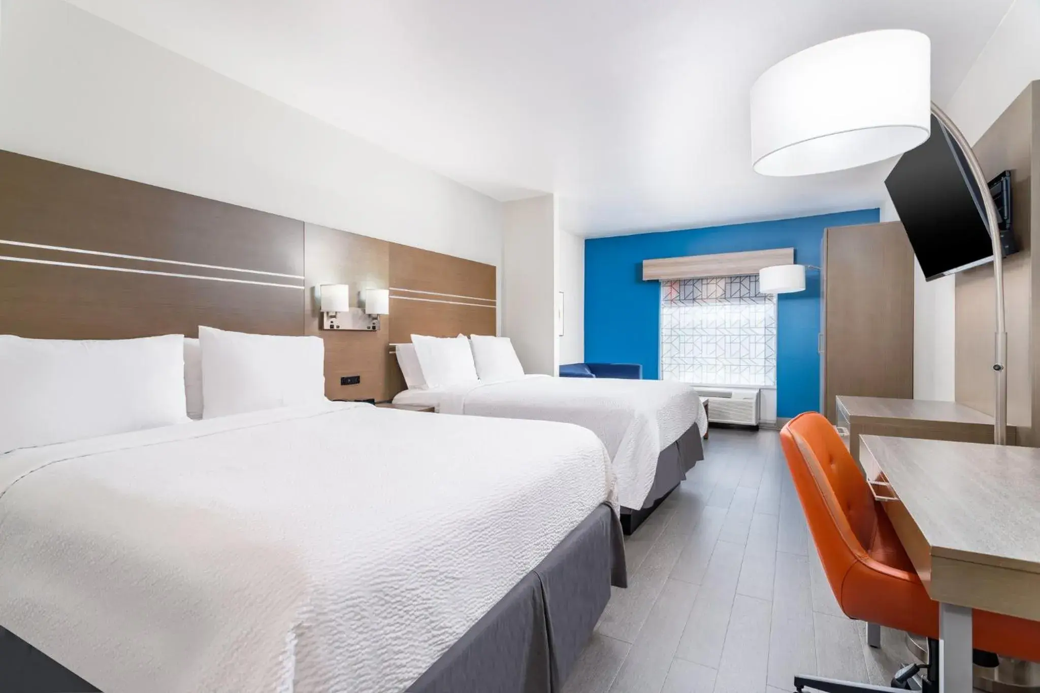 Deluxe Queen Suite - Disability Access/Non-Smoking in Holiday Inn Express & Suites Memphis Arpt Elvis Presley Blv by IHG Deluxe Queen Suite - Disability Access/Non-Smoking in Holiday Inn Express & Suites Memphis Arpt Elvis Presley Blv by IHG