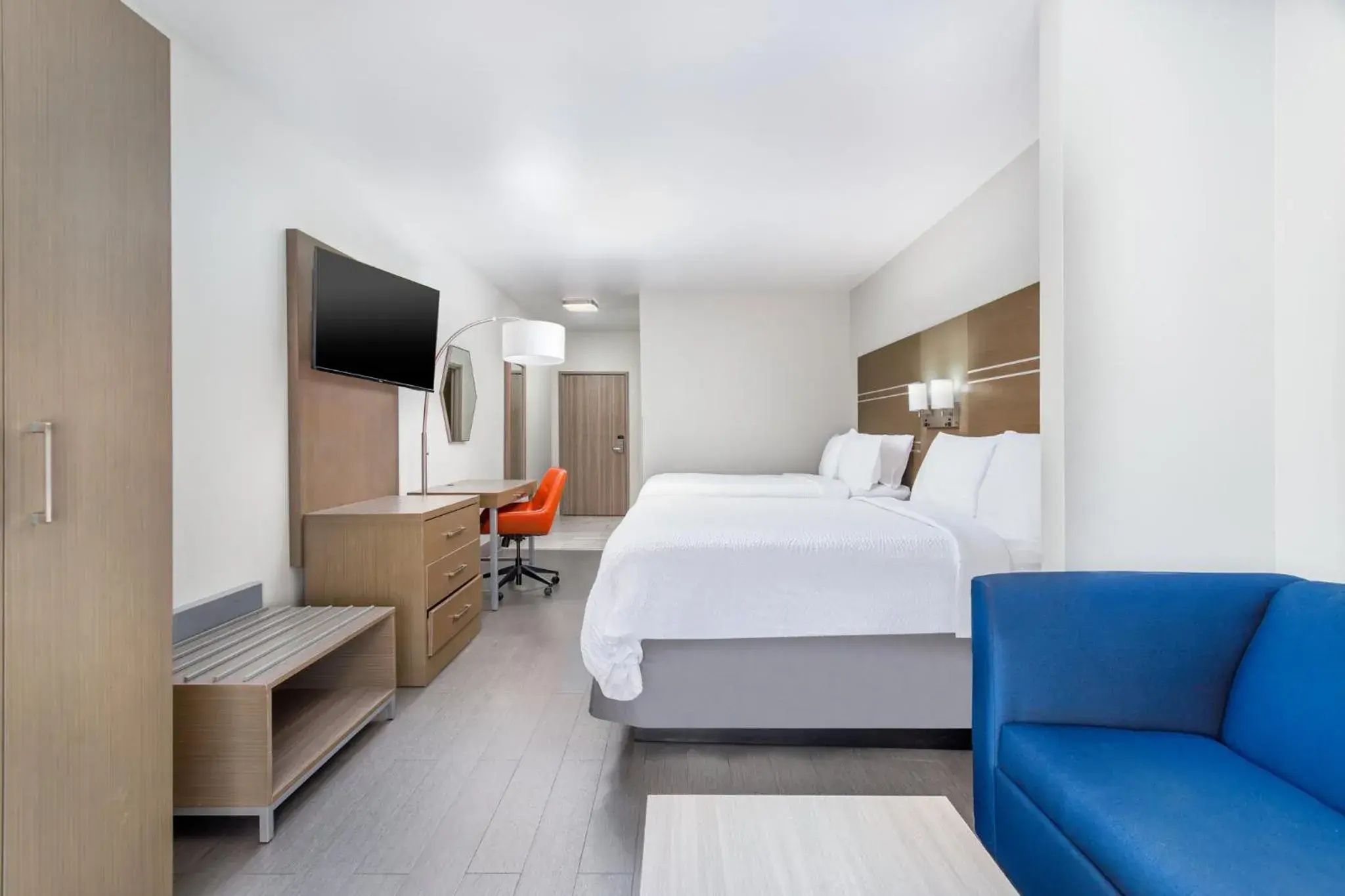 King Suite - Communication Accessible in Holiday Inn Express & Suites Memphis Arpt Elvis Presley Blv by IHG King Suite - Communication Accessible in Holiday Inn Express & Suites Memphis Arpt Elvis Presley Blv by IHG