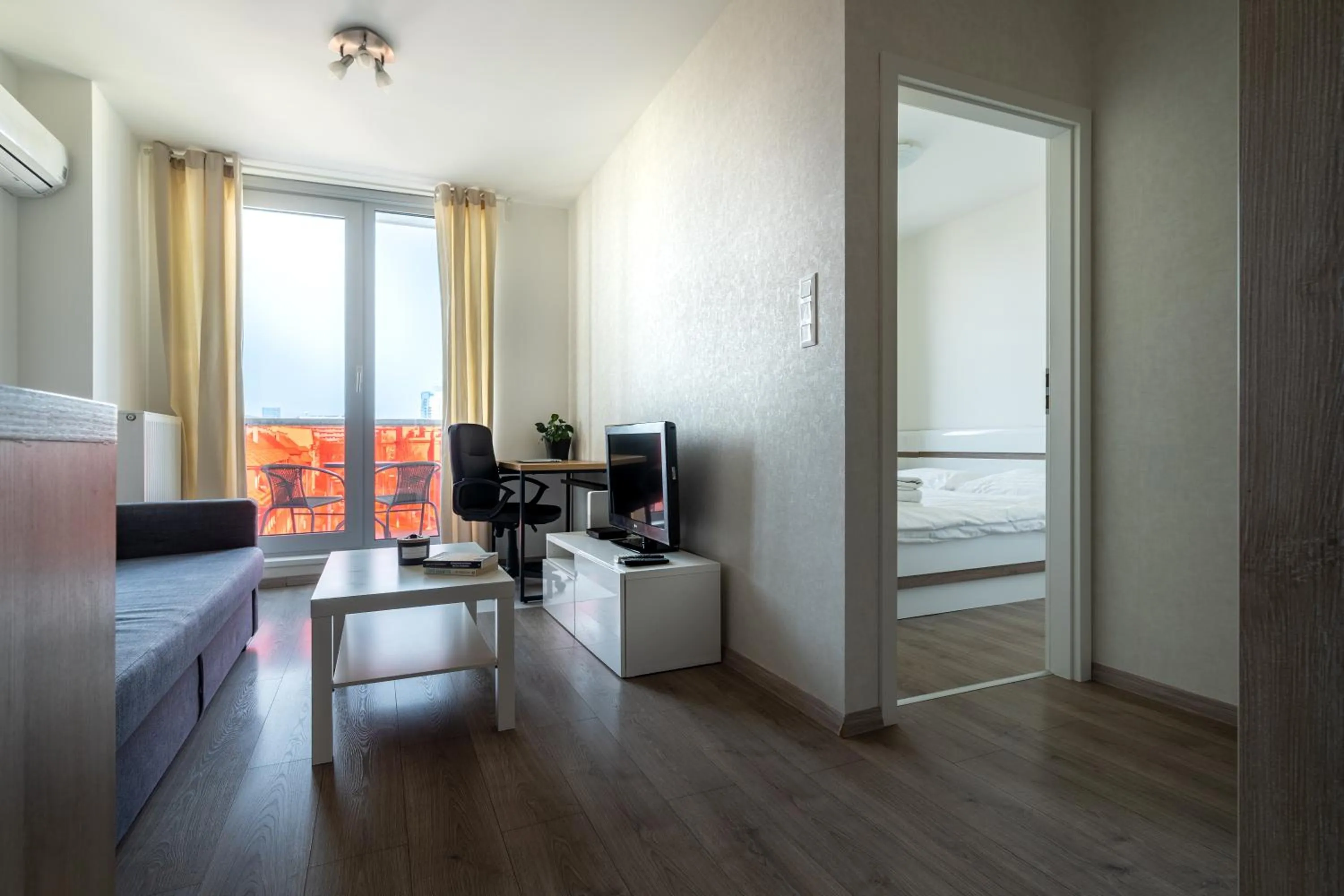 Living room, Bed in Apollis Business&Budget by Ambiente