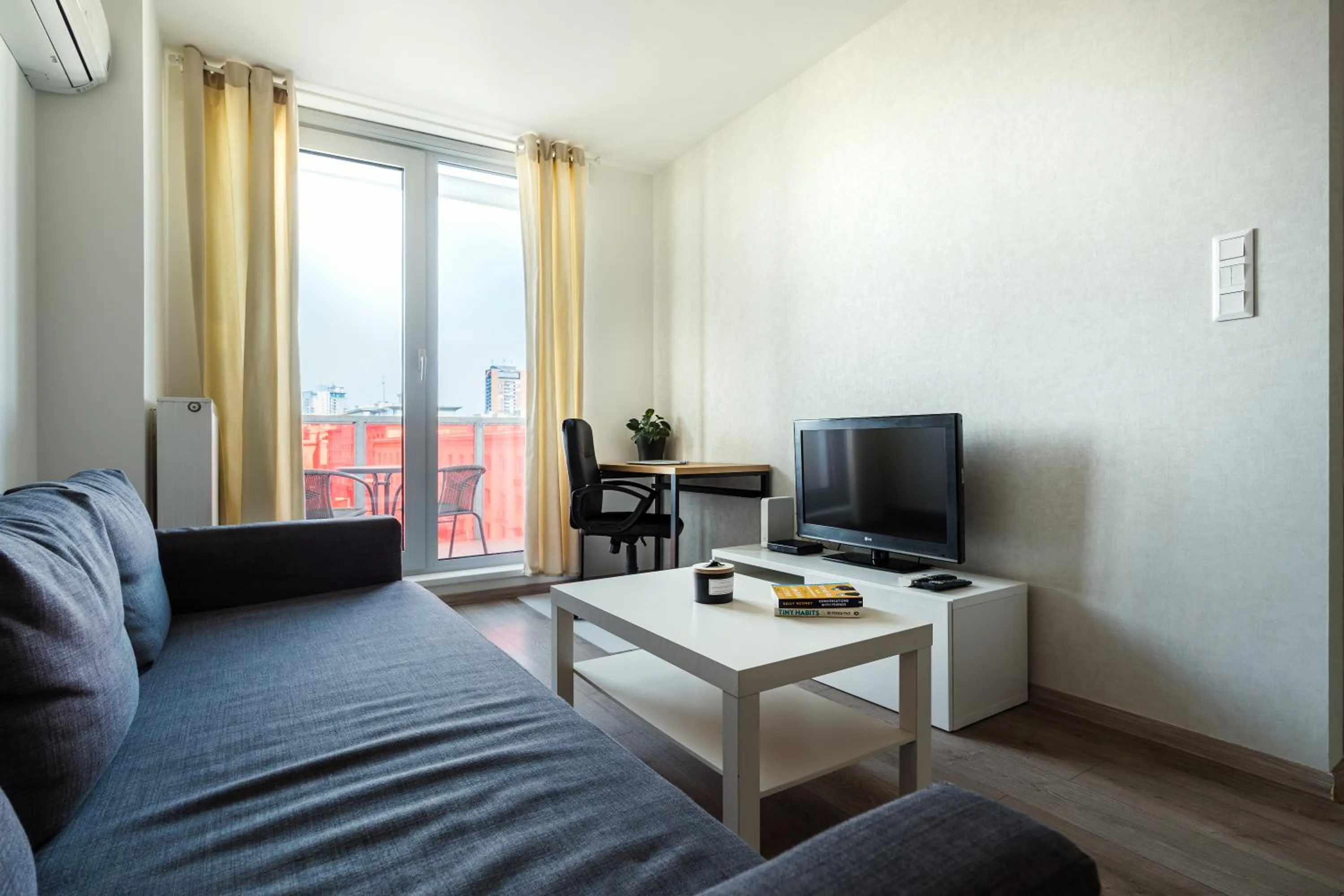 Living room in Apollis Business&Budget by Ambiente