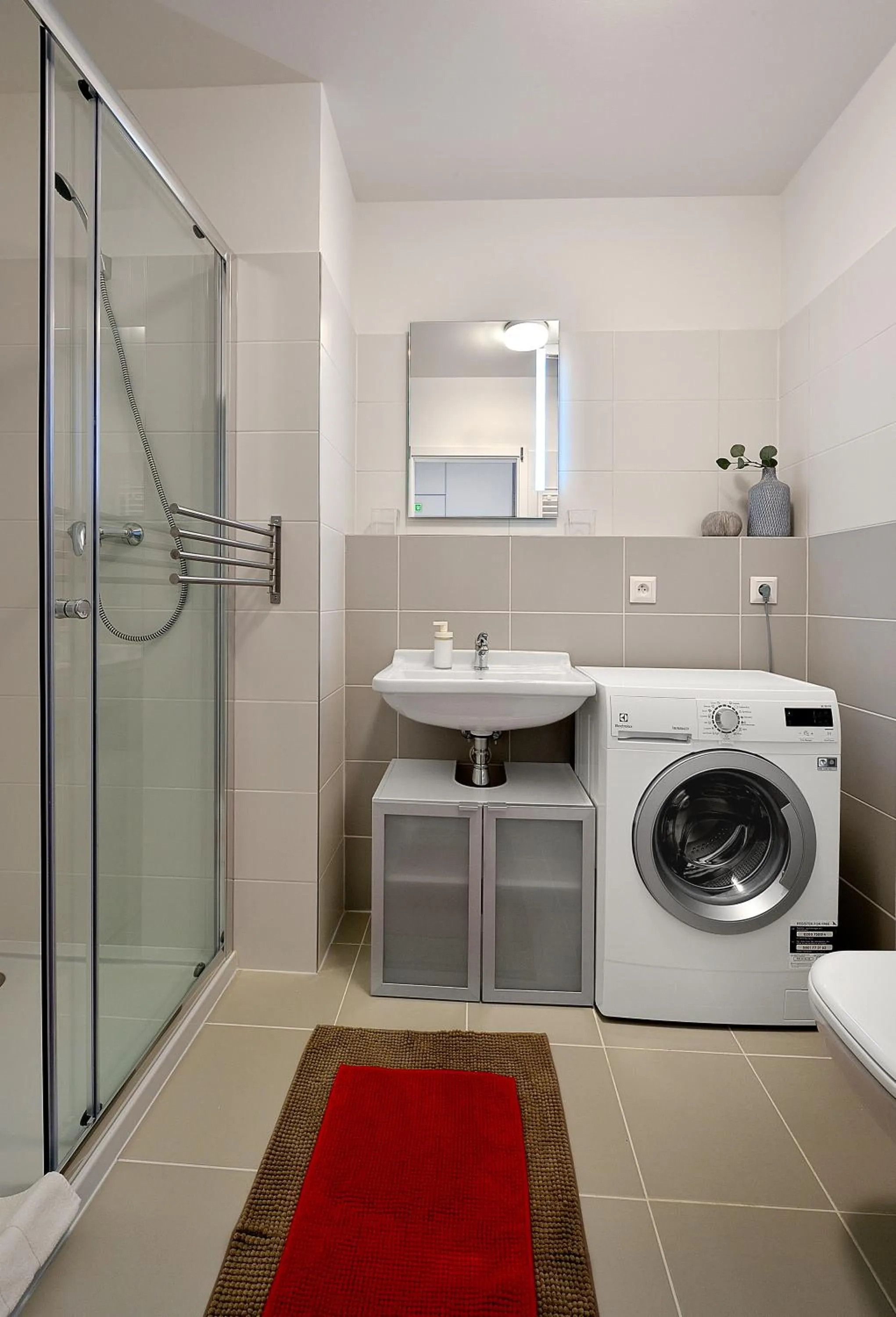 Bathroom in Apollis Business&Budget by Ambiente