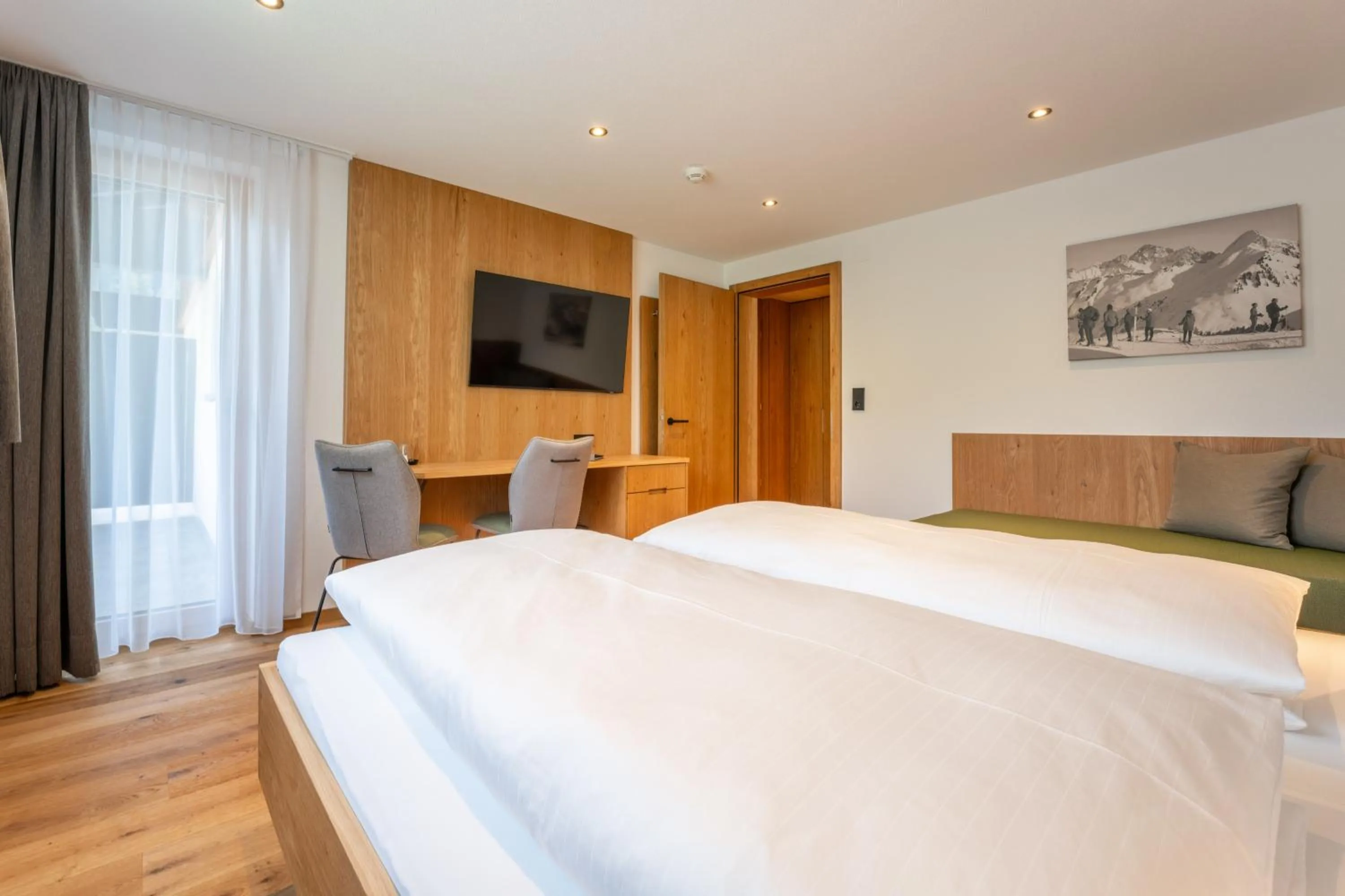 Photo of the whole room in Hotel Garni Krumbach