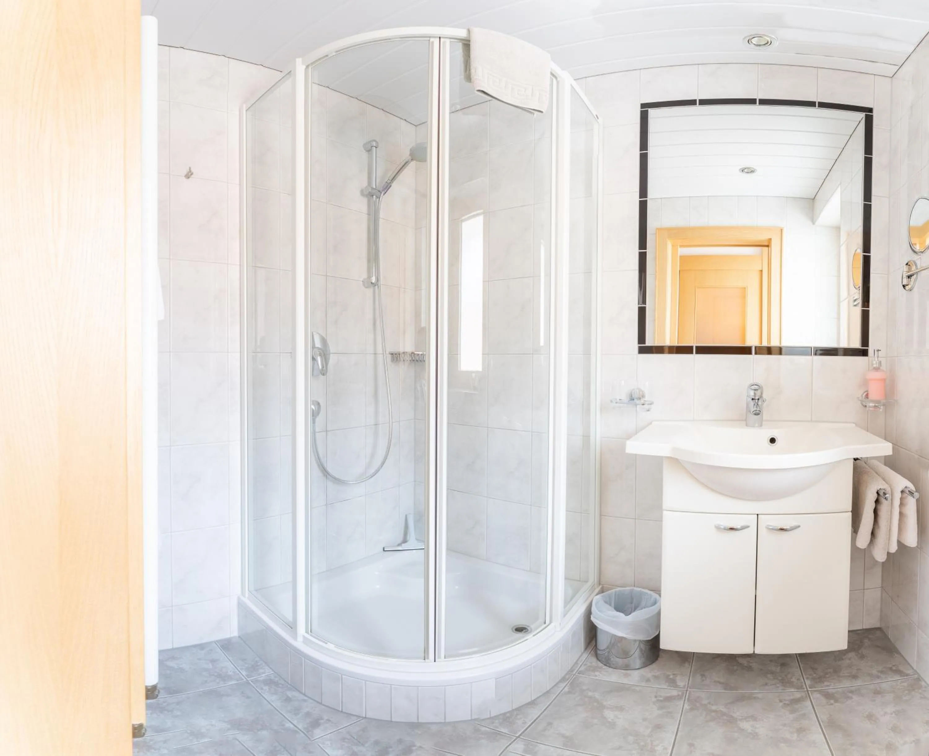 Shower in Hotel Garni Krumbach