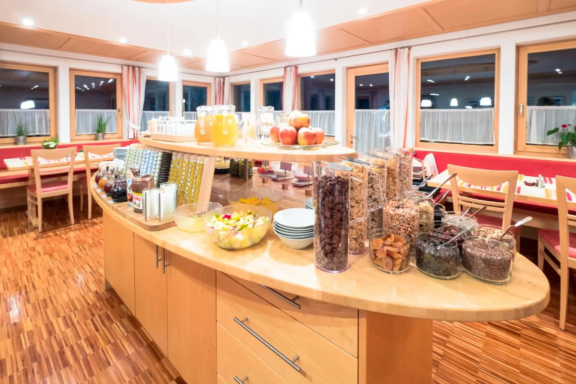 Restaurant/places to eat in Hotel Garni Krumbach