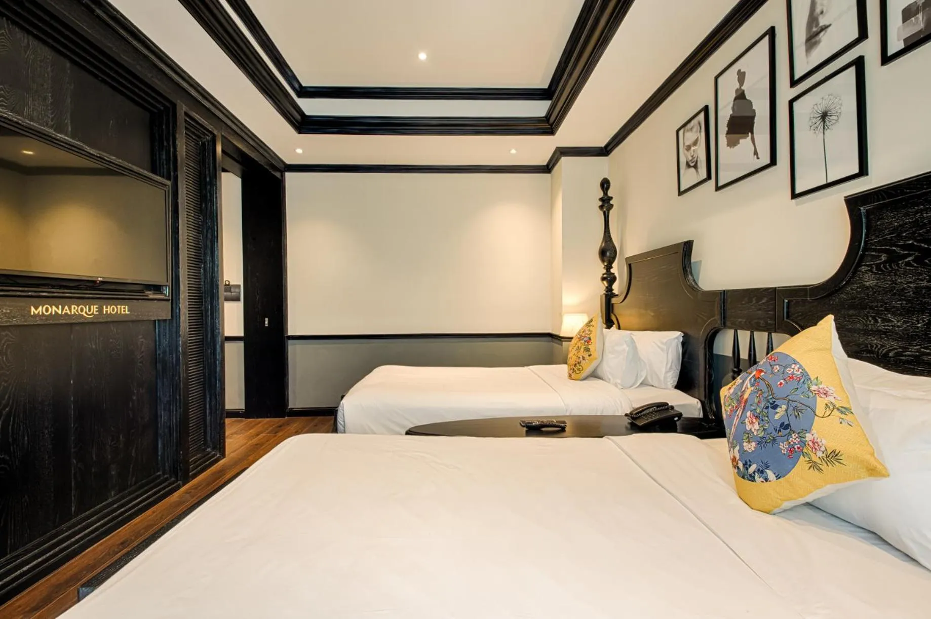 Bedroom, Bed in Monarque Hotel Danang