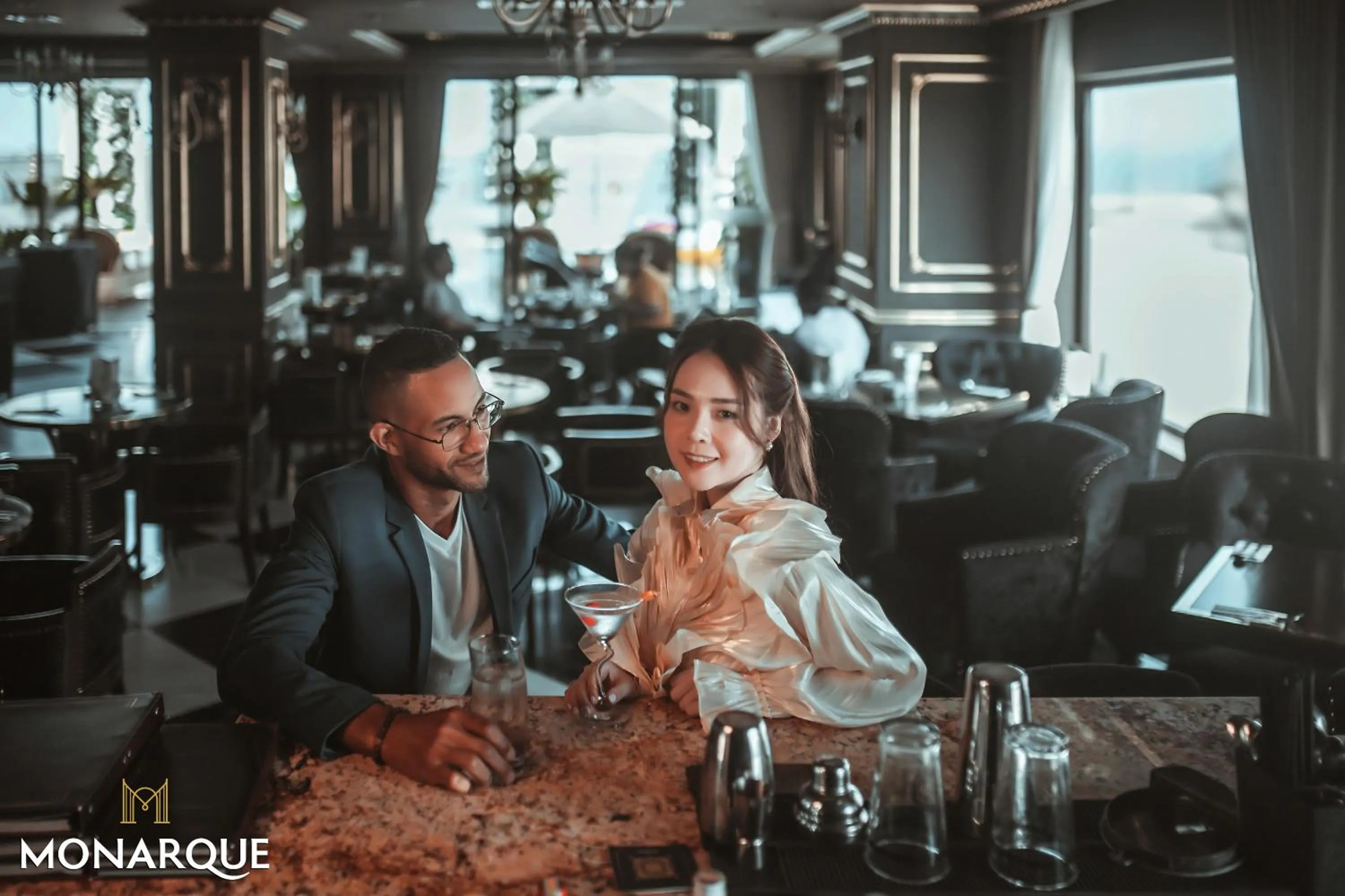 Lounge or bar in Monarque Hotel Danang