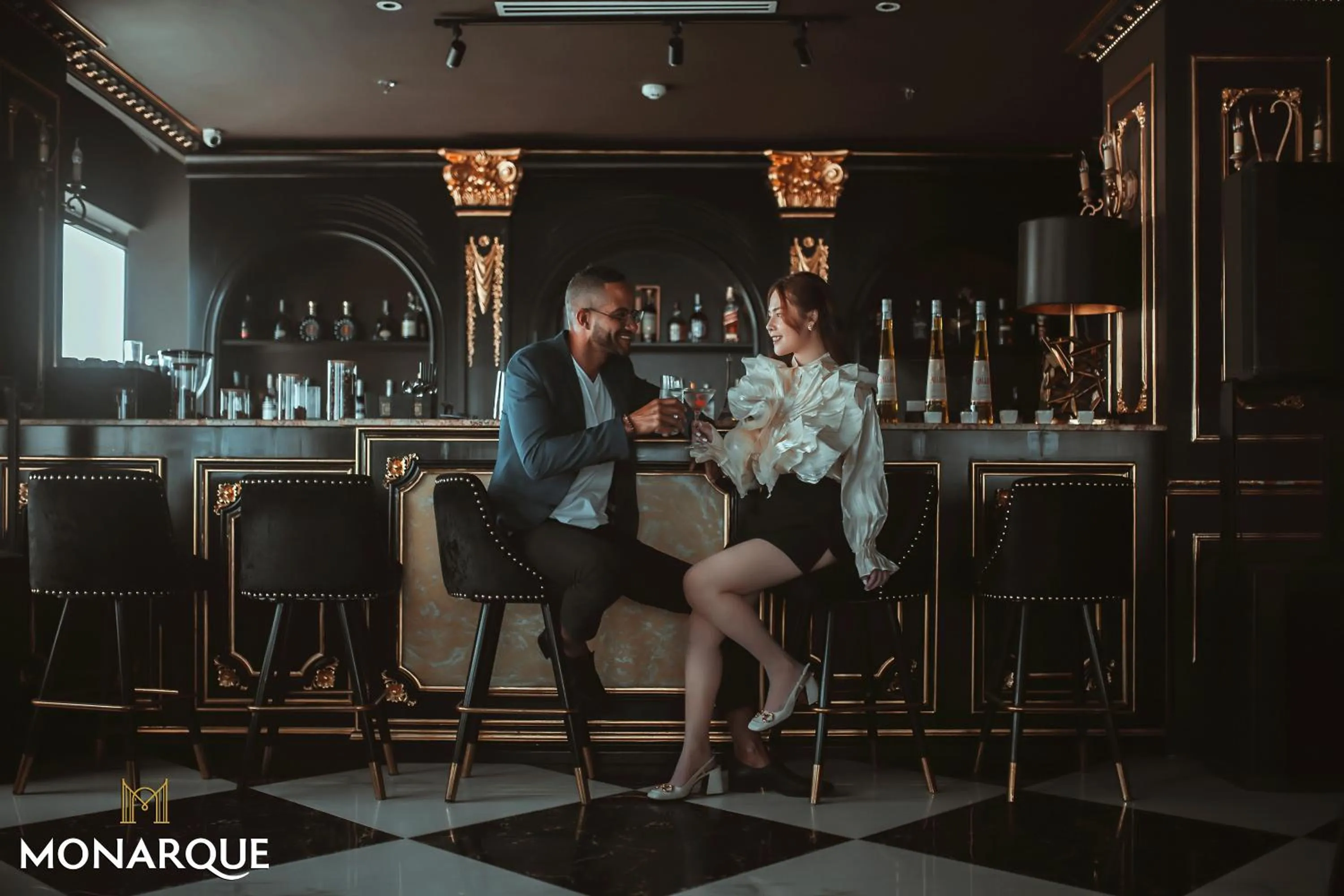 Lounge or bar in Monarque Hotel Danang