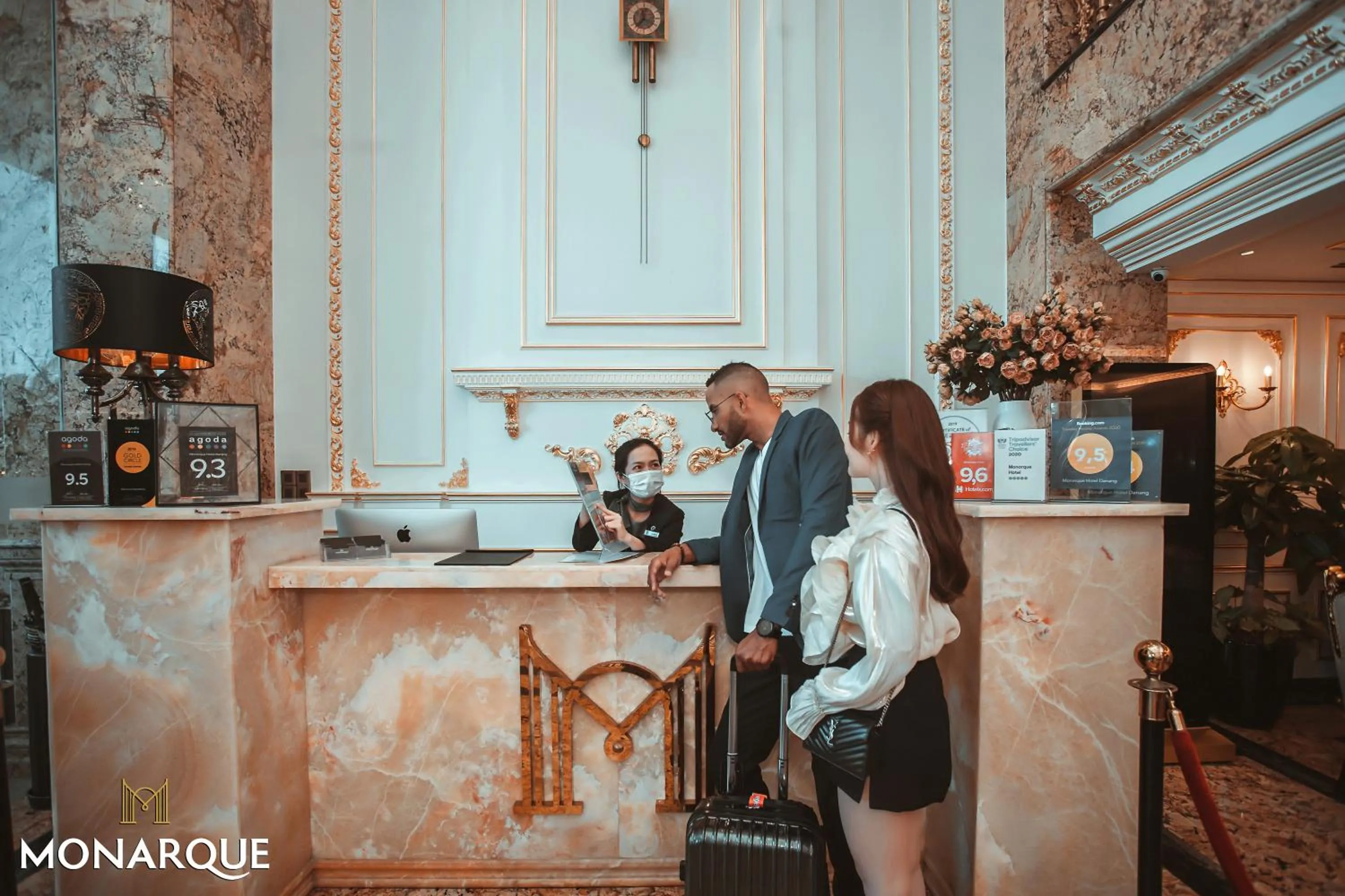 Lobby or reception in Monarque Hotel Danang