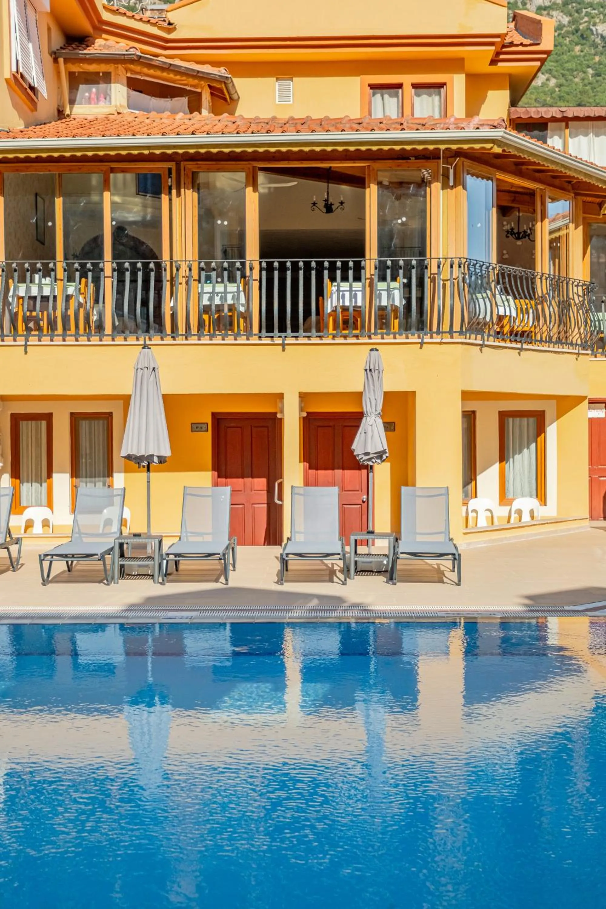 Property building in Belcehan Beach