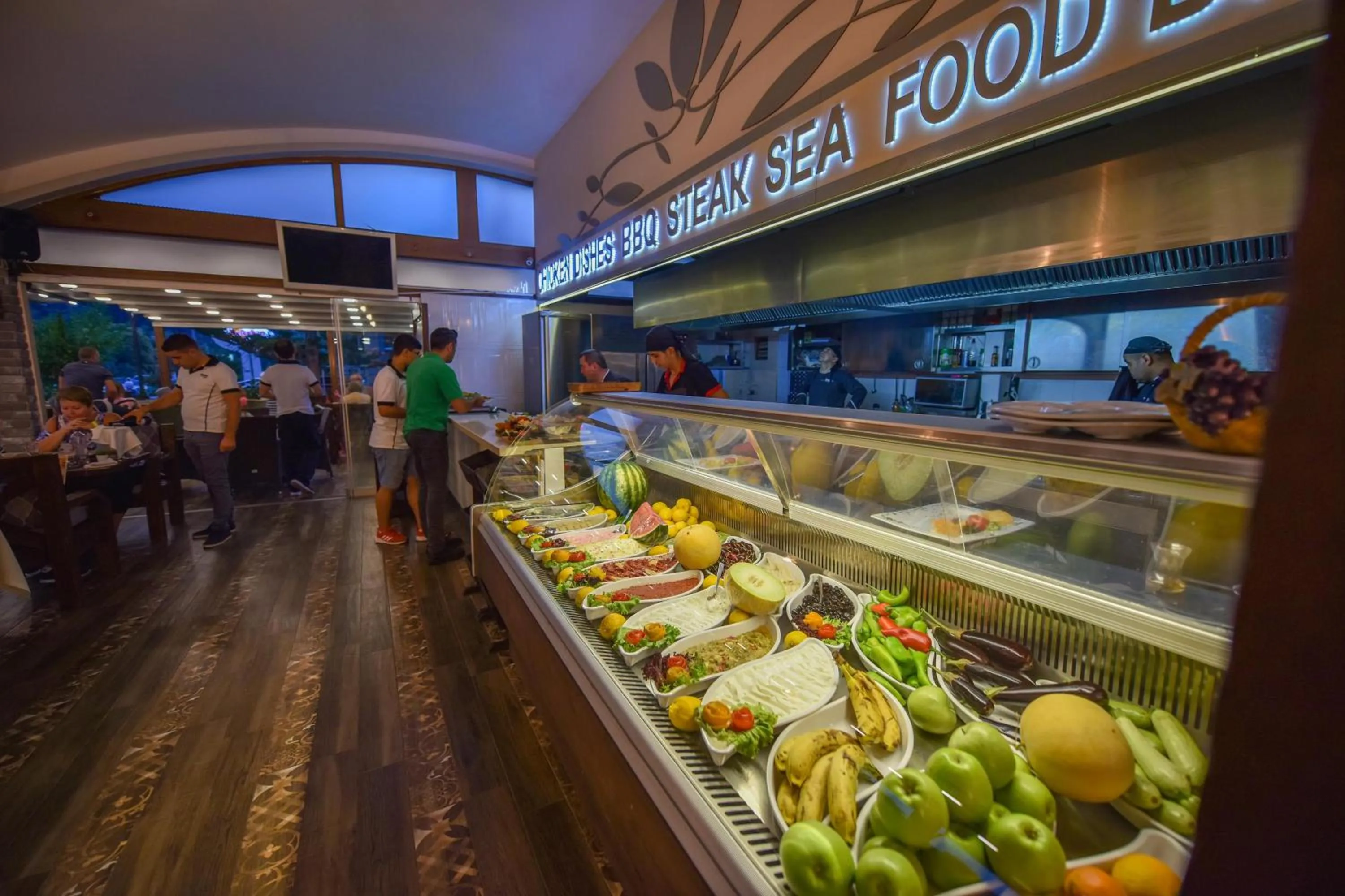 Food and drinks in Belcehan Hotel