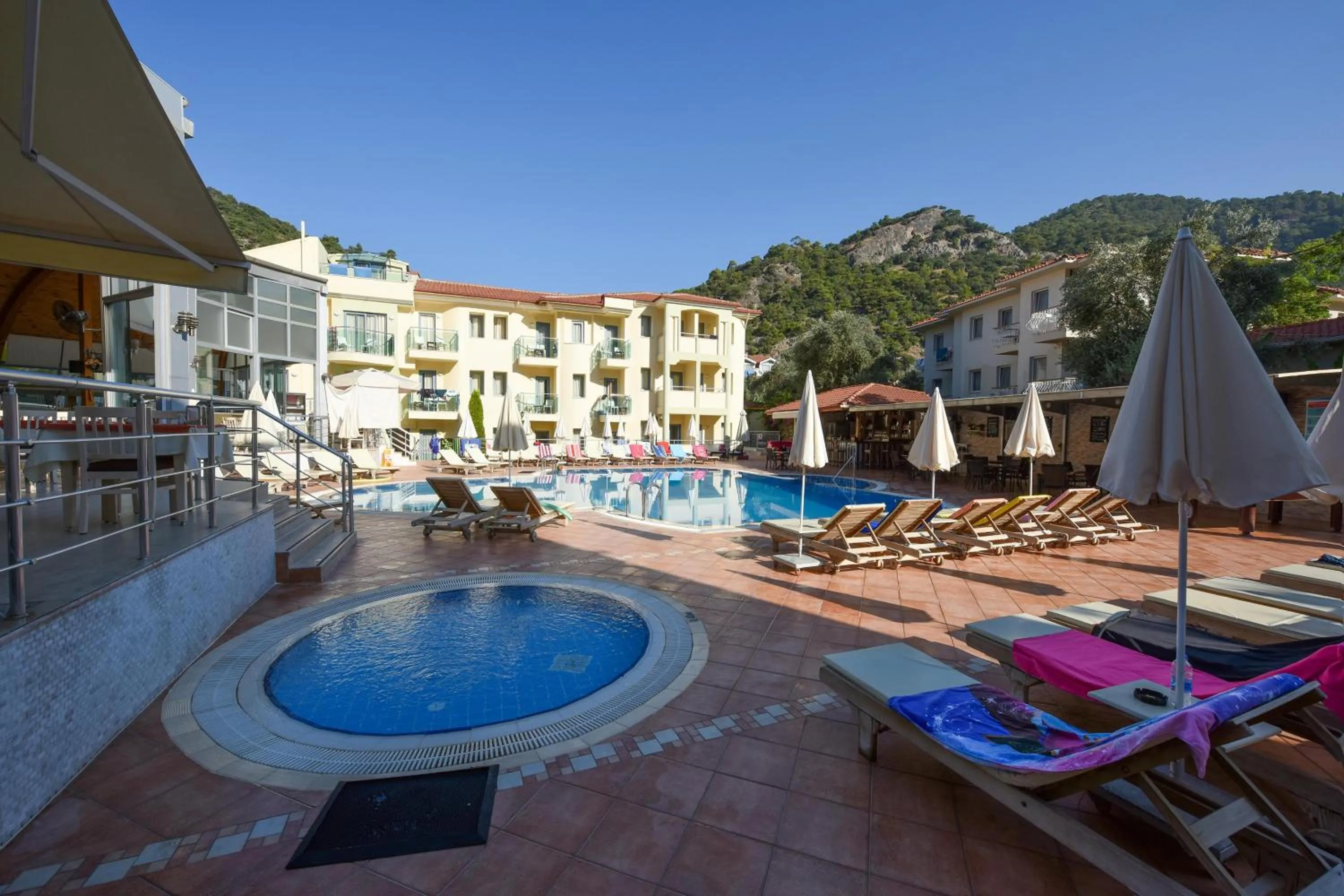 Property building in Belcehan Hotel