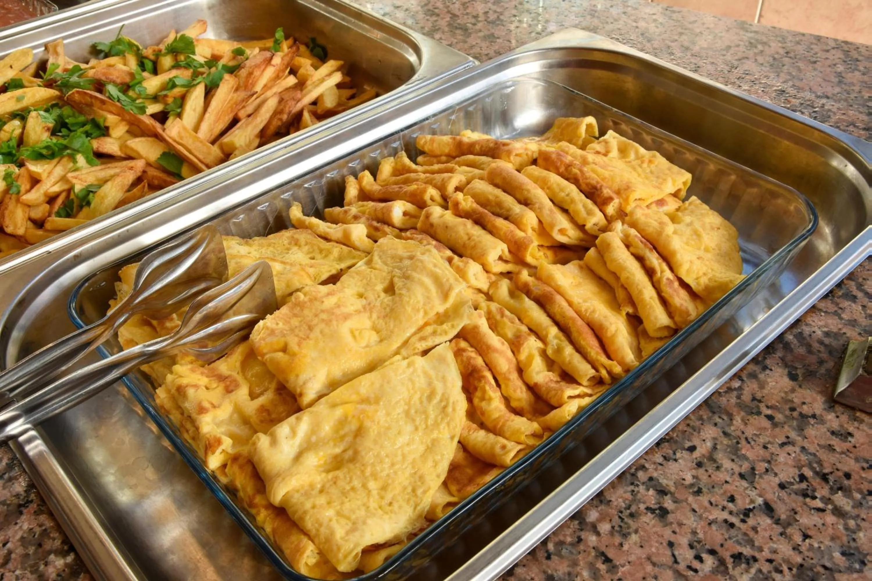 Food in Belcehan Hotel