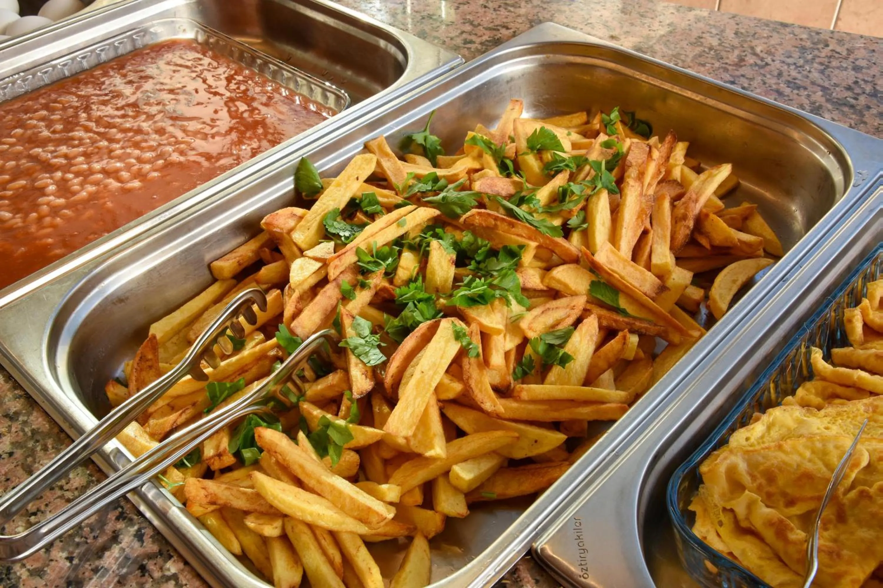 Food in Belcehan Hotel