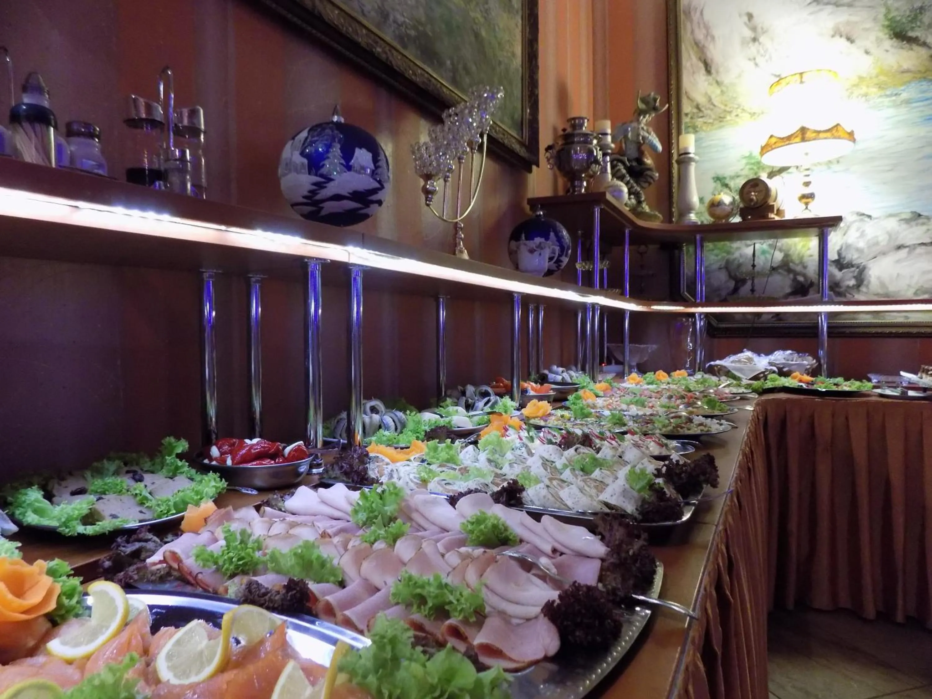 Buffet breakfast in Pensjonat Angela