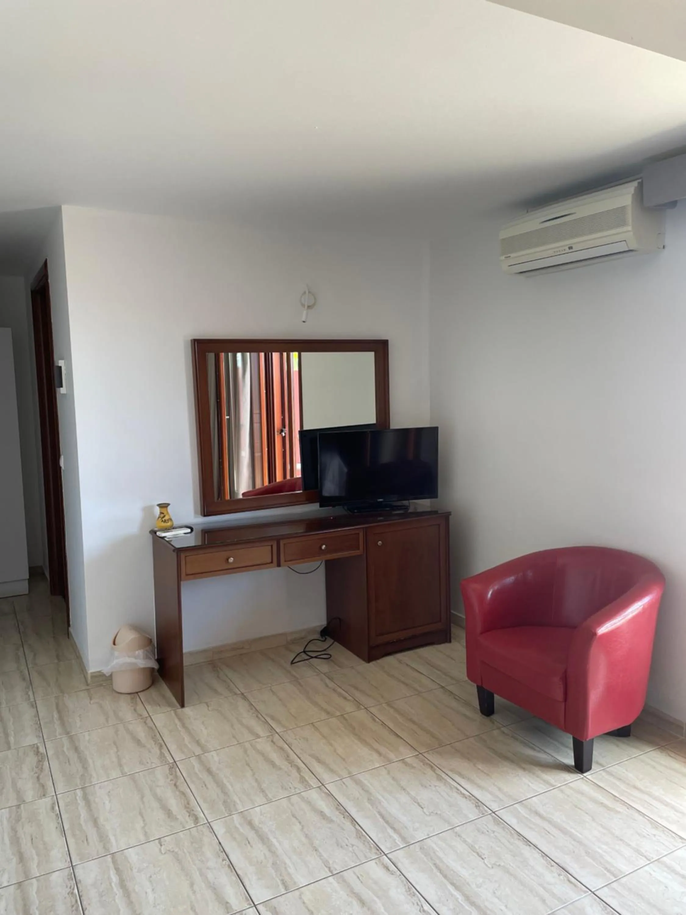 Bedroom in Aristotelis