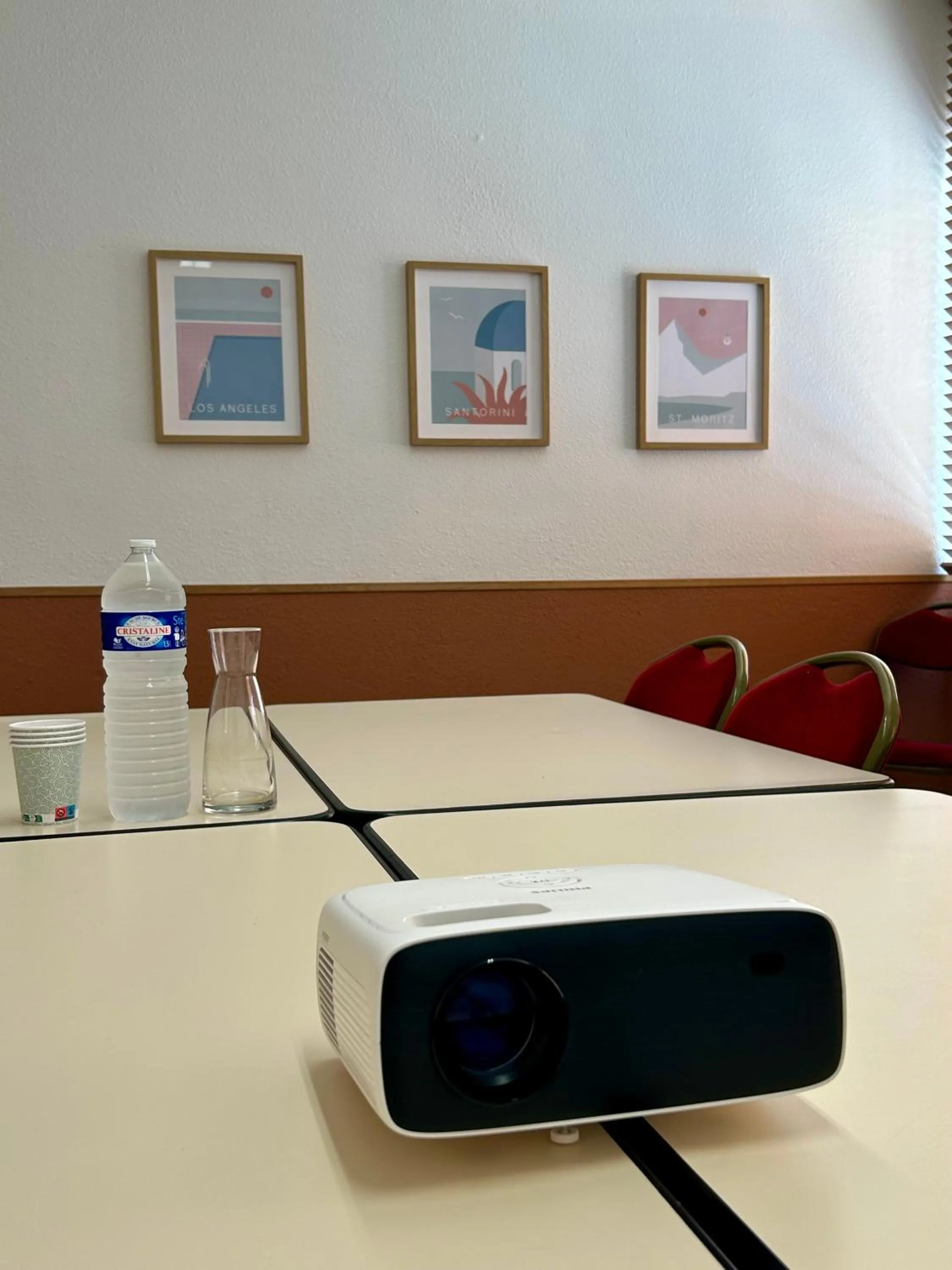 Meeting/conference room in Kyriad Martigues Sud