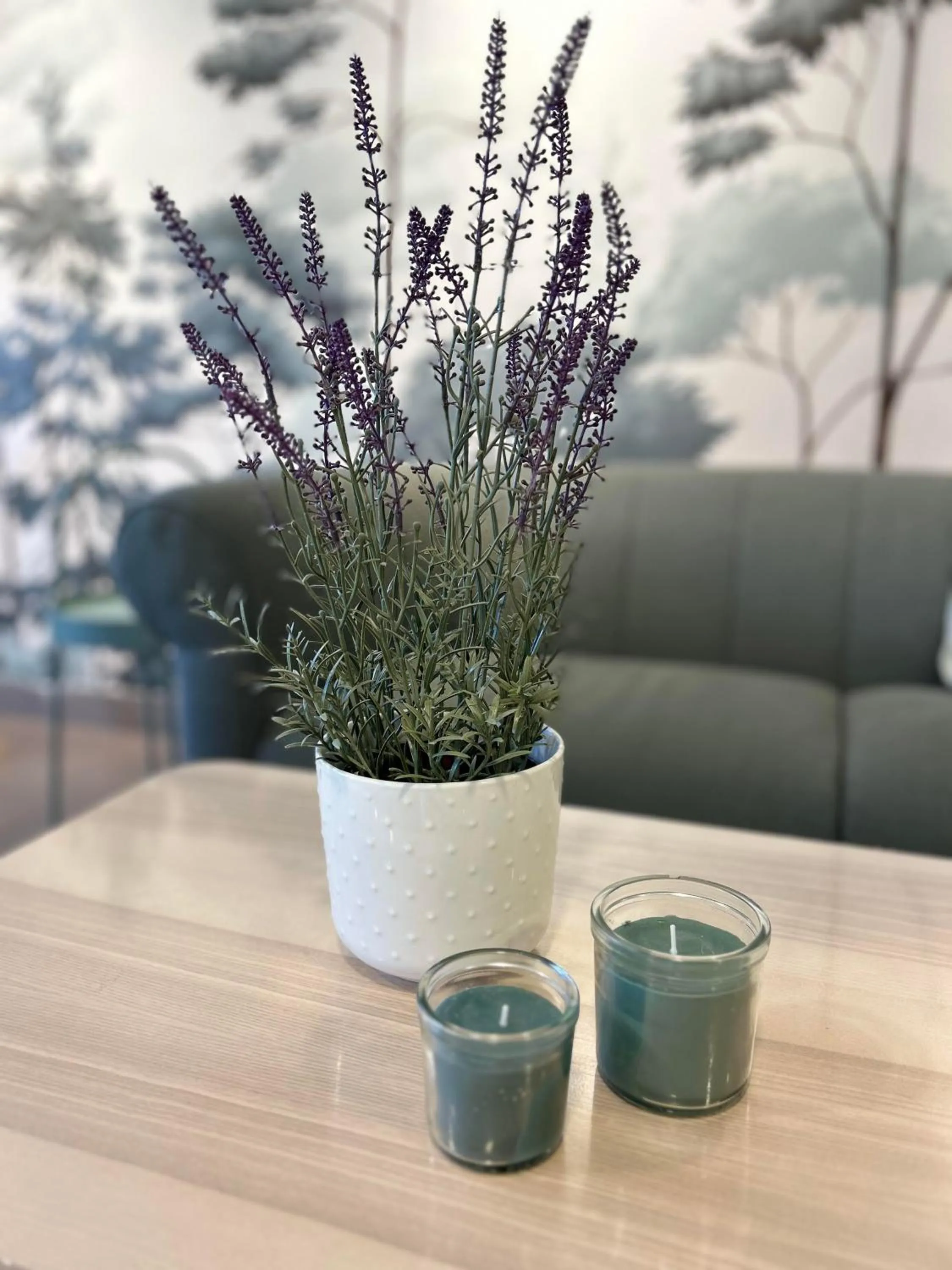 Decorative detail in Kyriad Martigues Sud